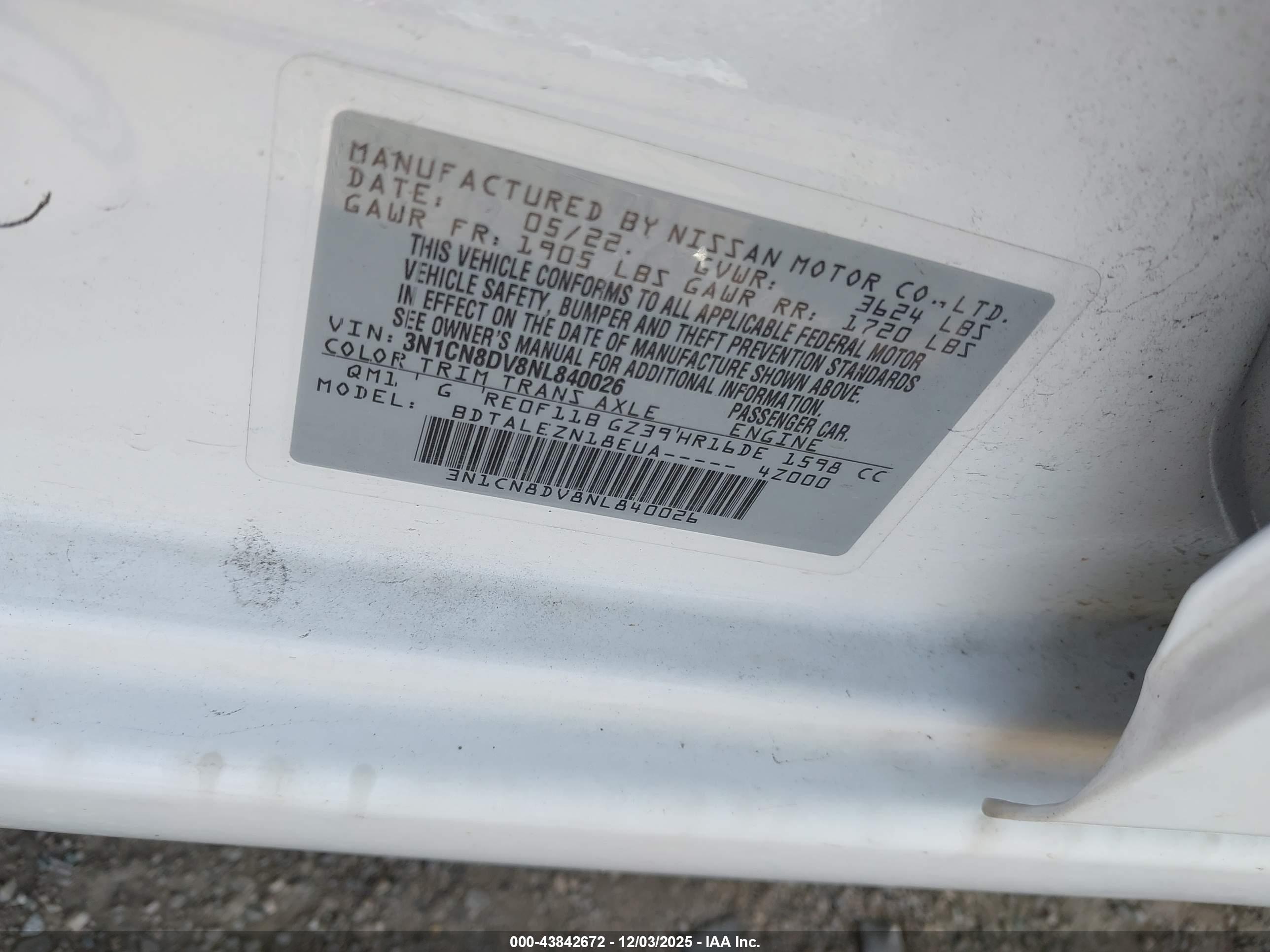 NISSAN VERSA image 9