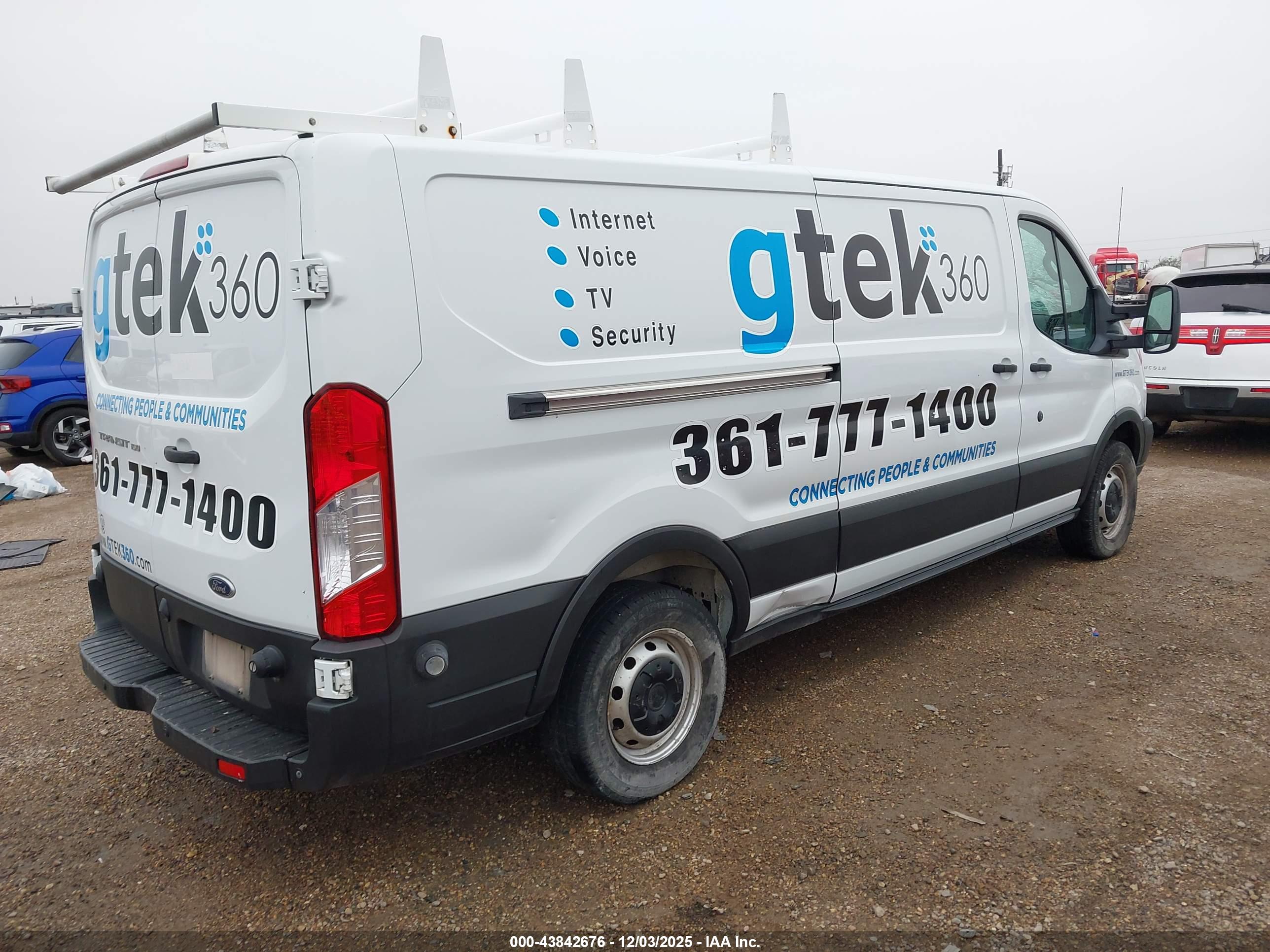 FORD TRANSIT-150 image 4