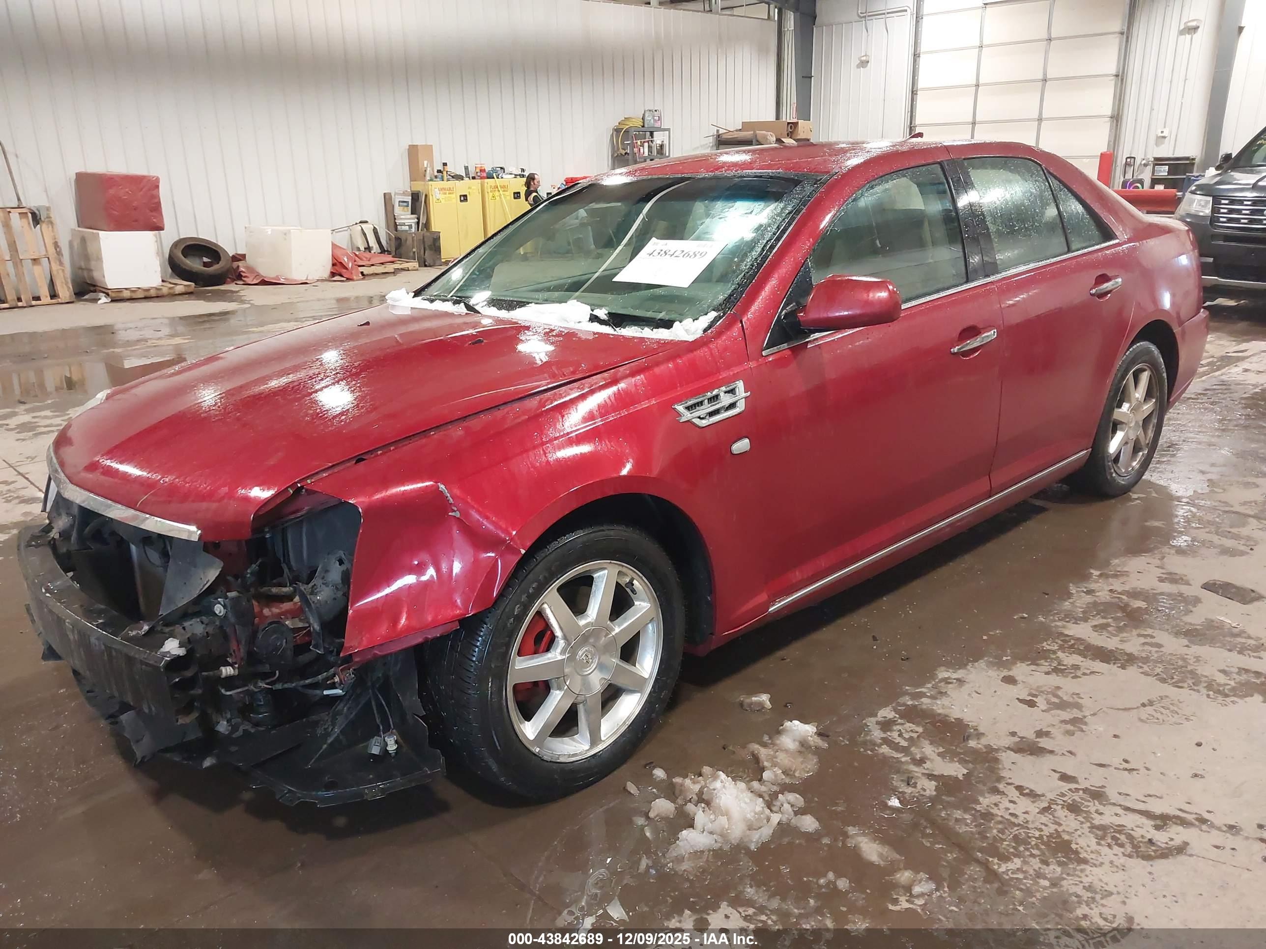 CADILLAC STS image 2