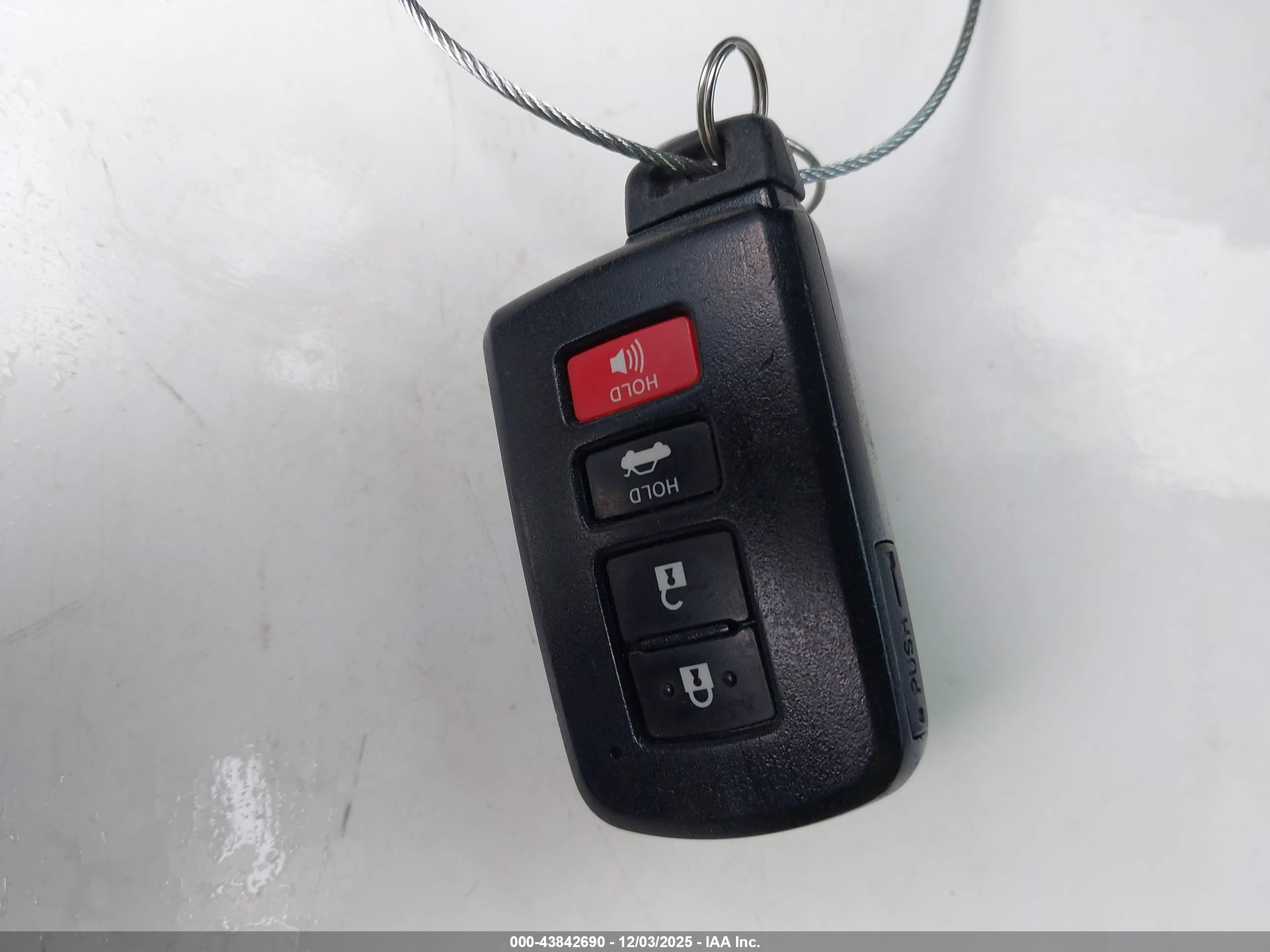 TOYOTA COROLLA image 11