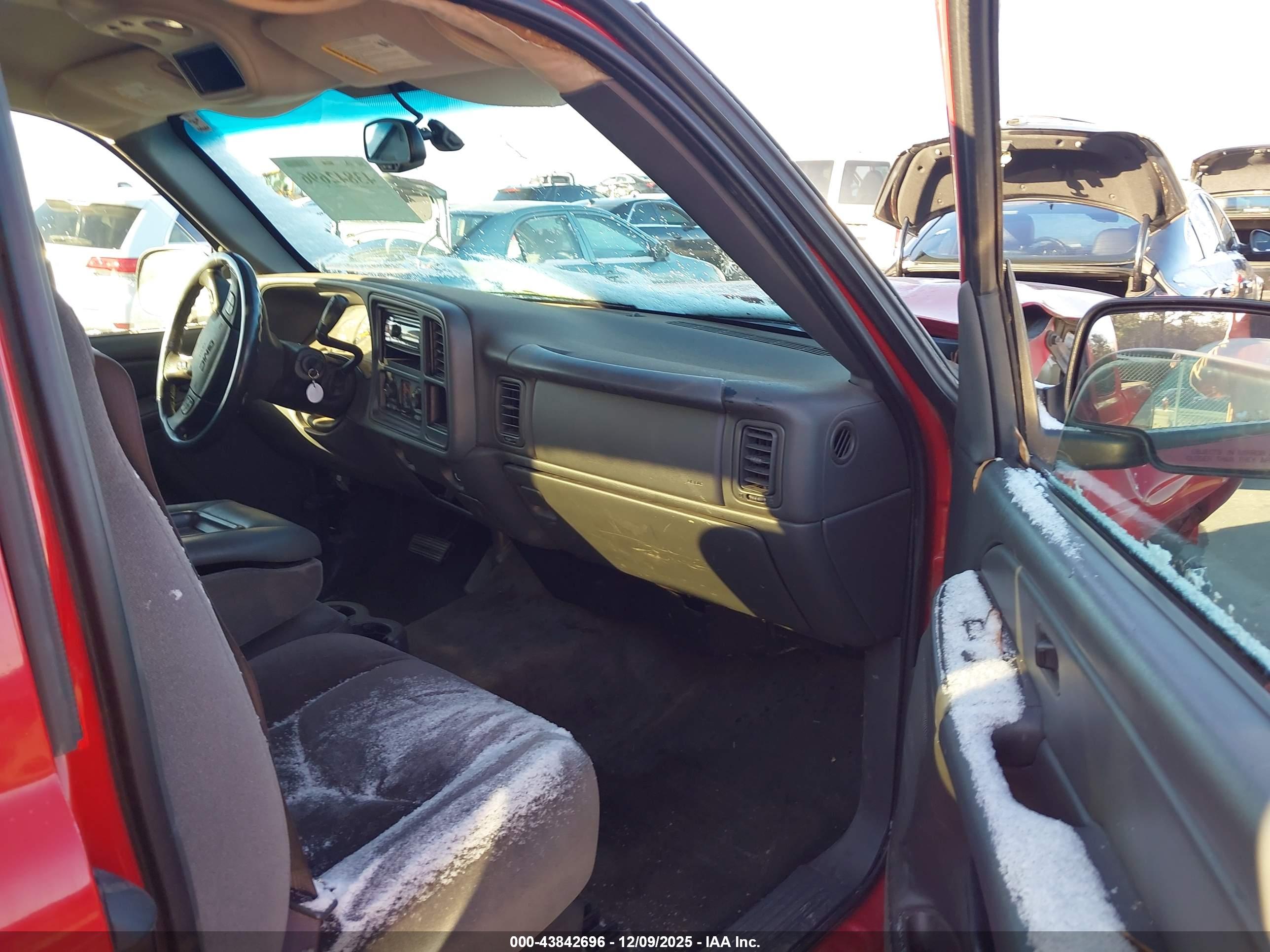 GMC SIERRA image 5