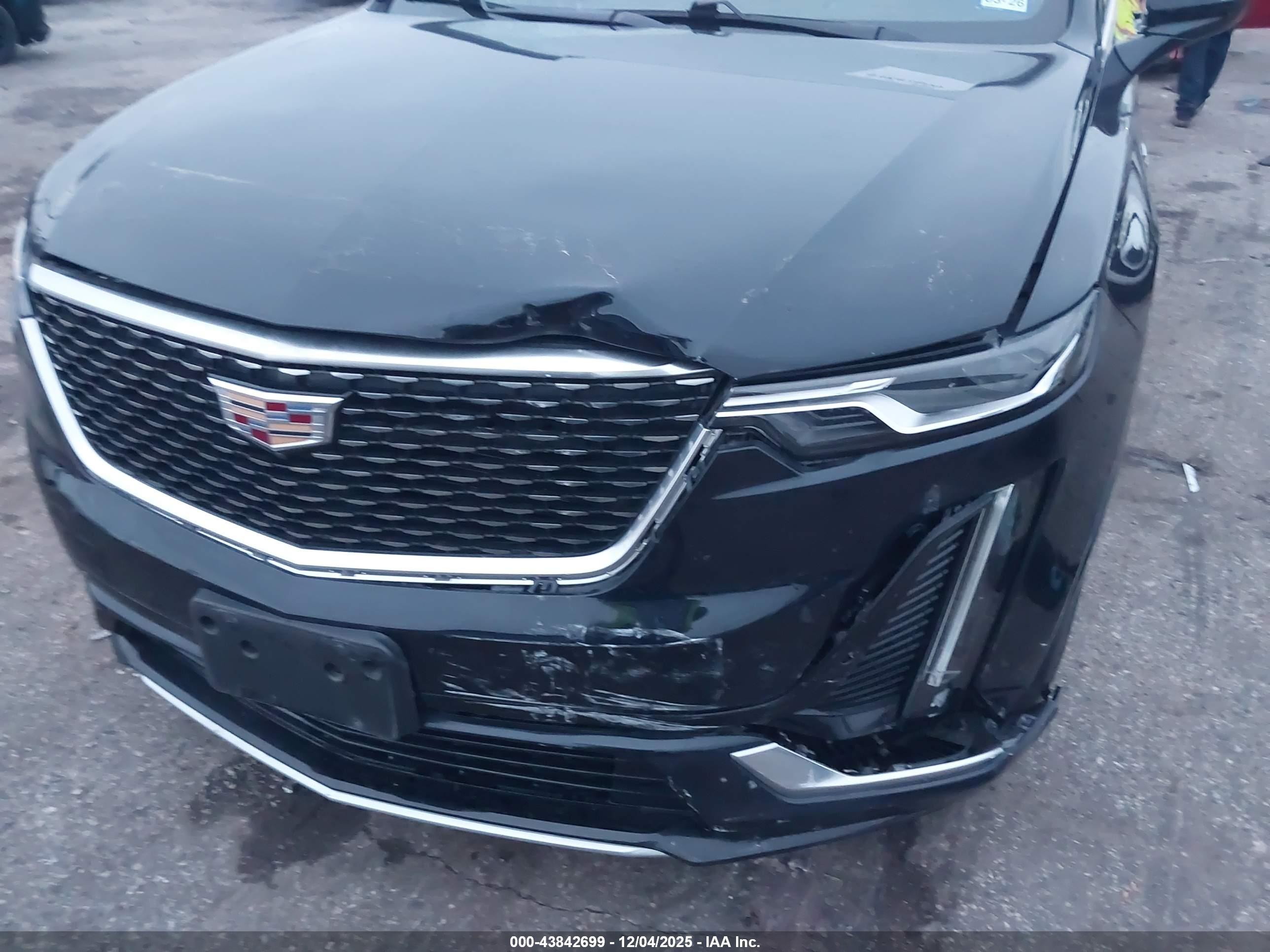 CADILLAC XT6 image 6