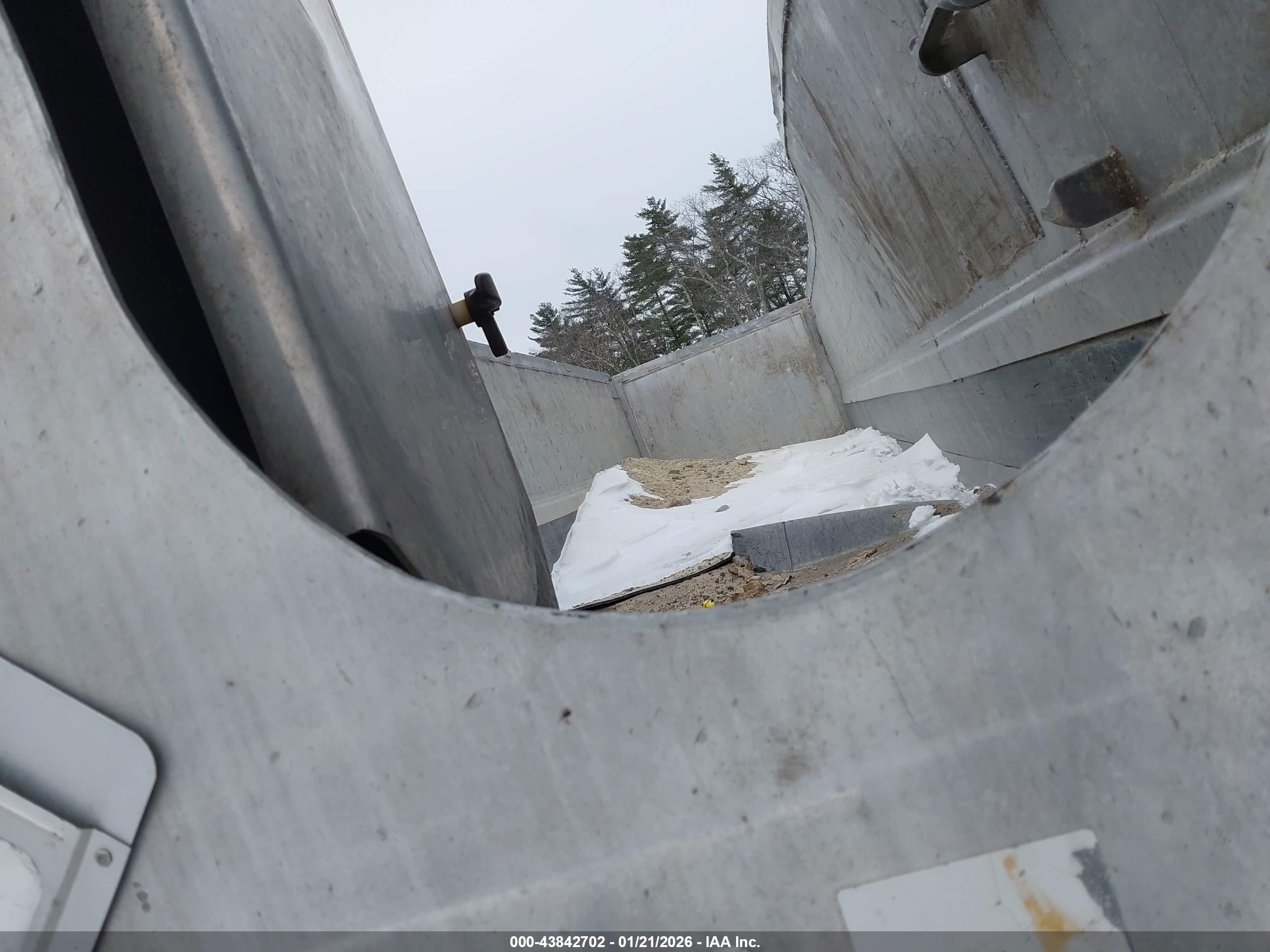EAST MANUFACTURING image 5