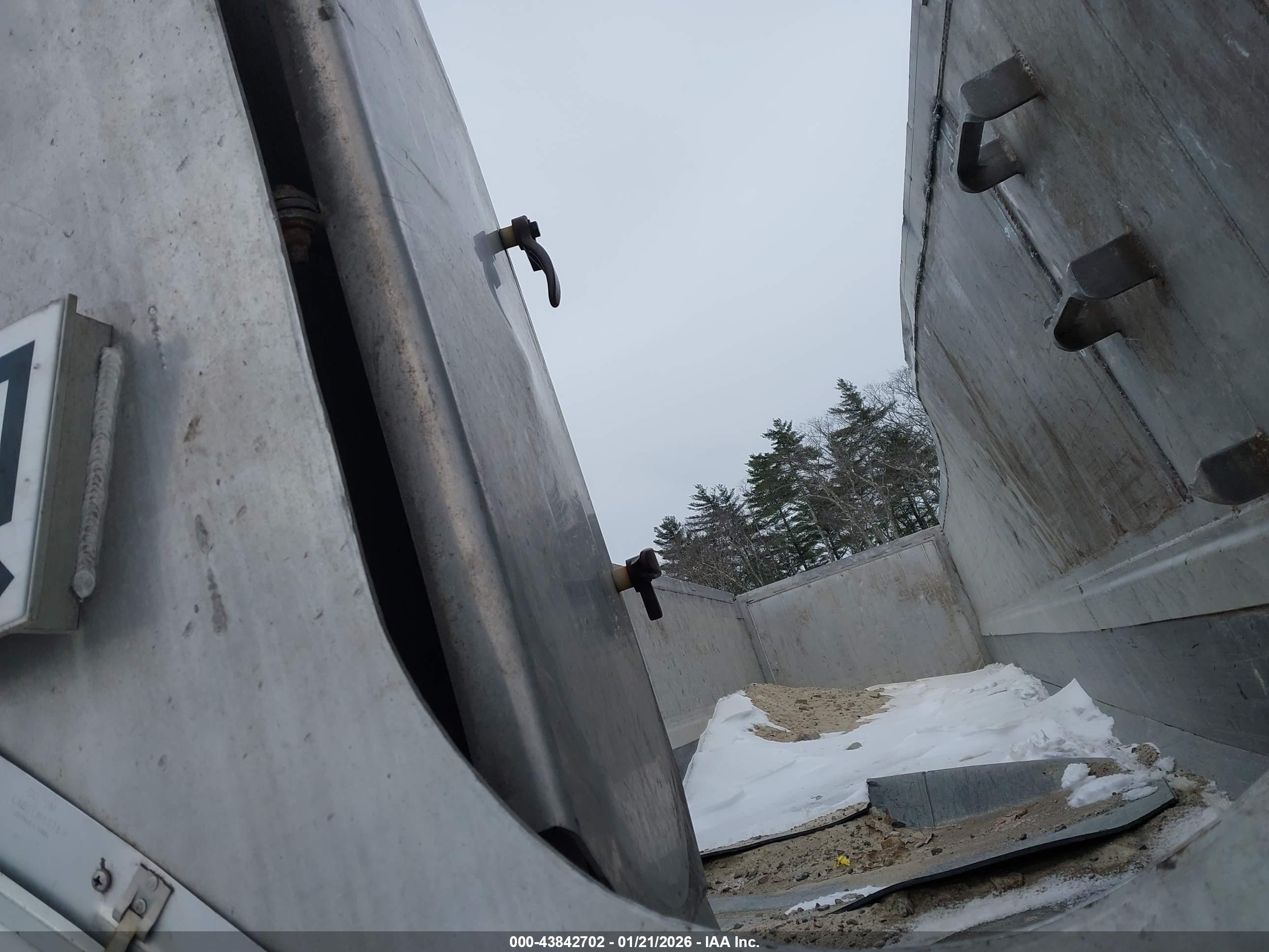 EAST MANUFACTURING image 8