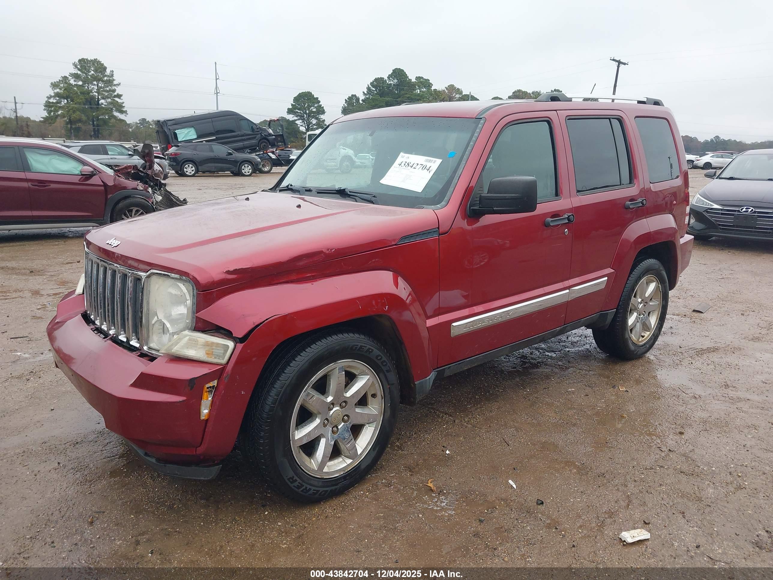 JEEP LIBERTY image 2