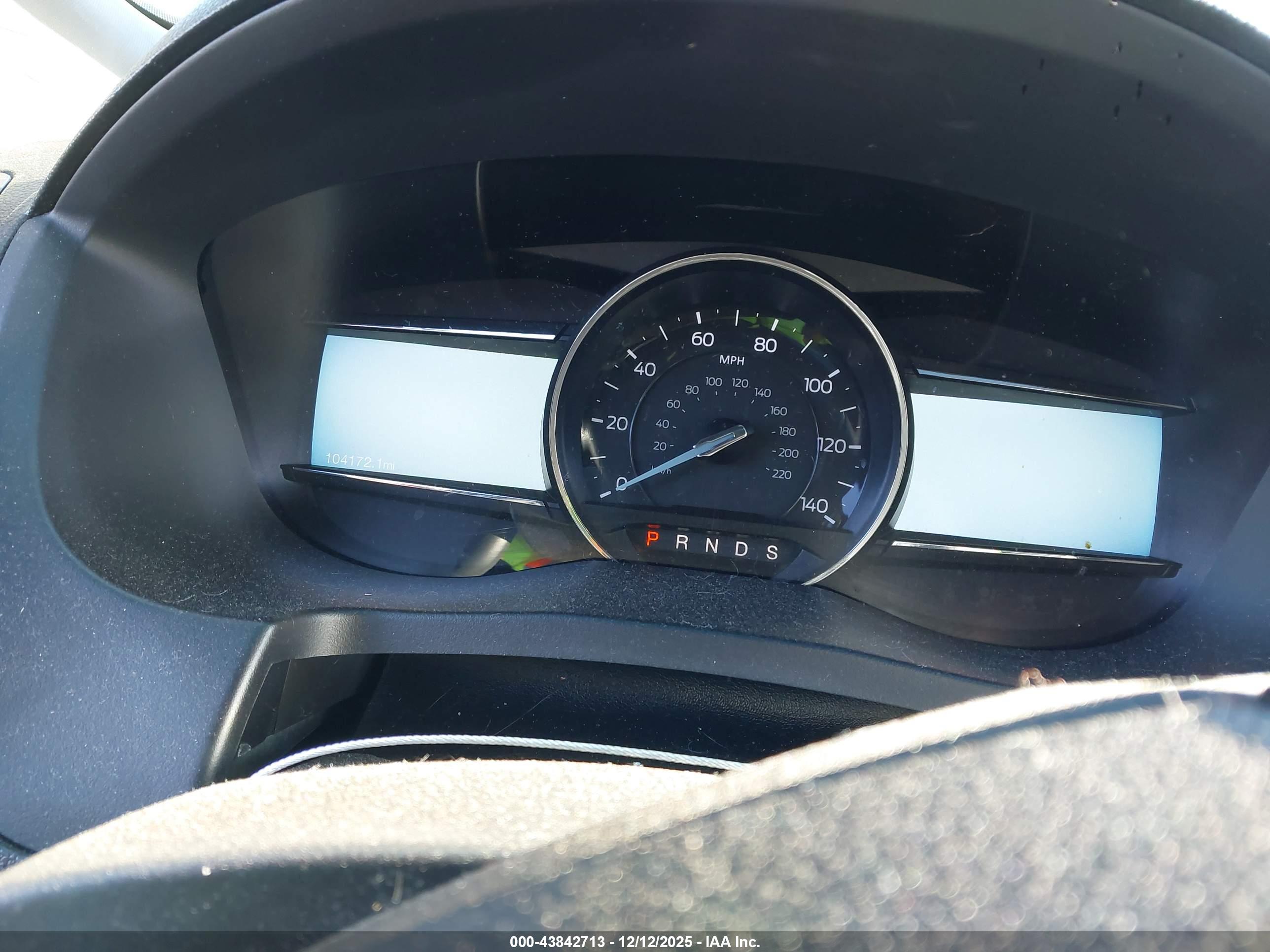 FORD EXPLORER image 7