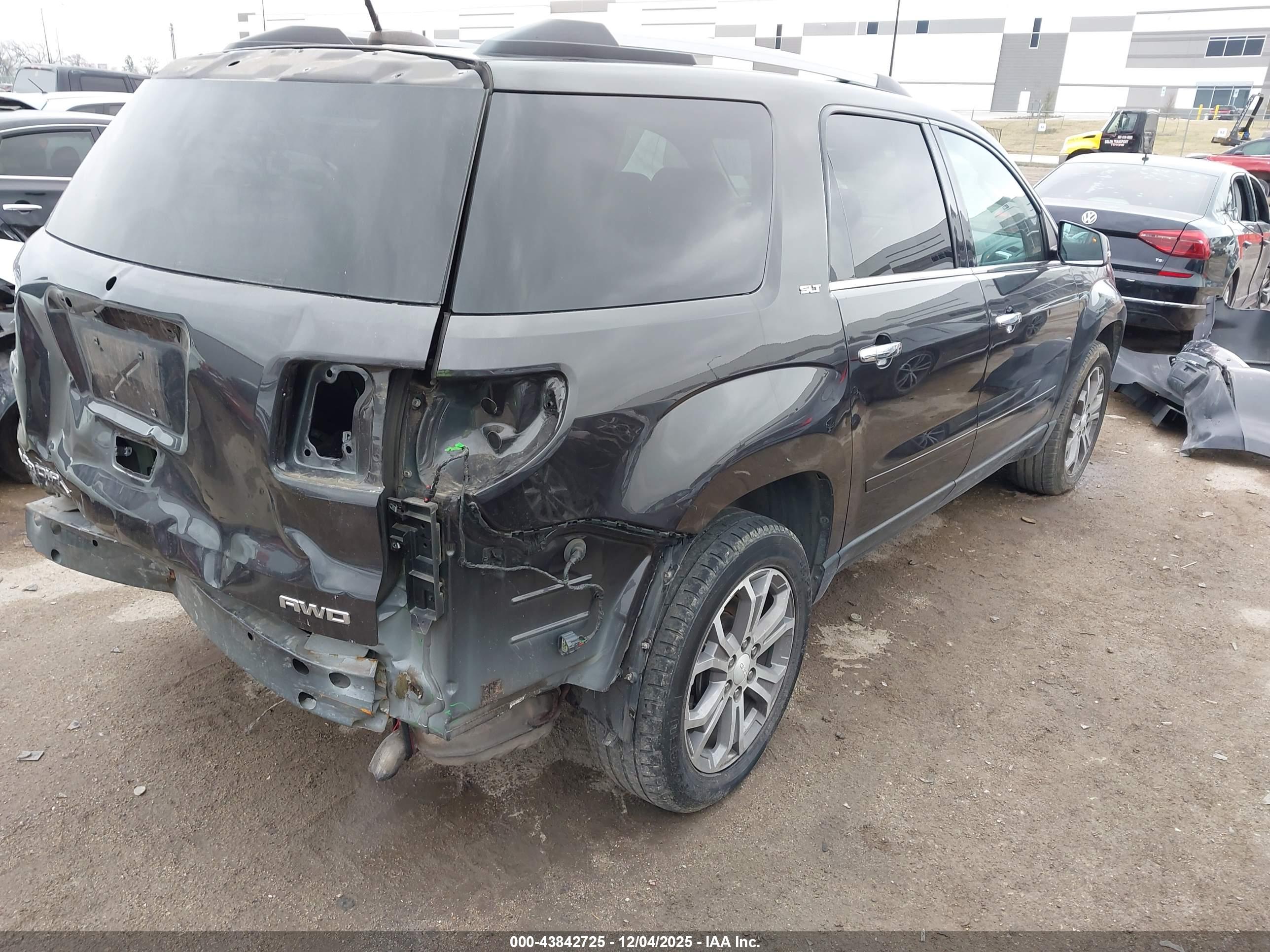GMC ACADIA image 4