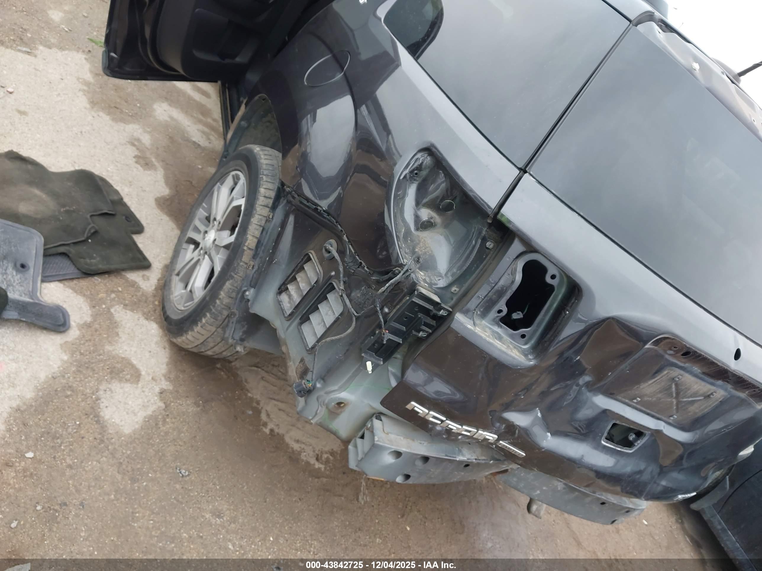 GMC ACADIA image 6