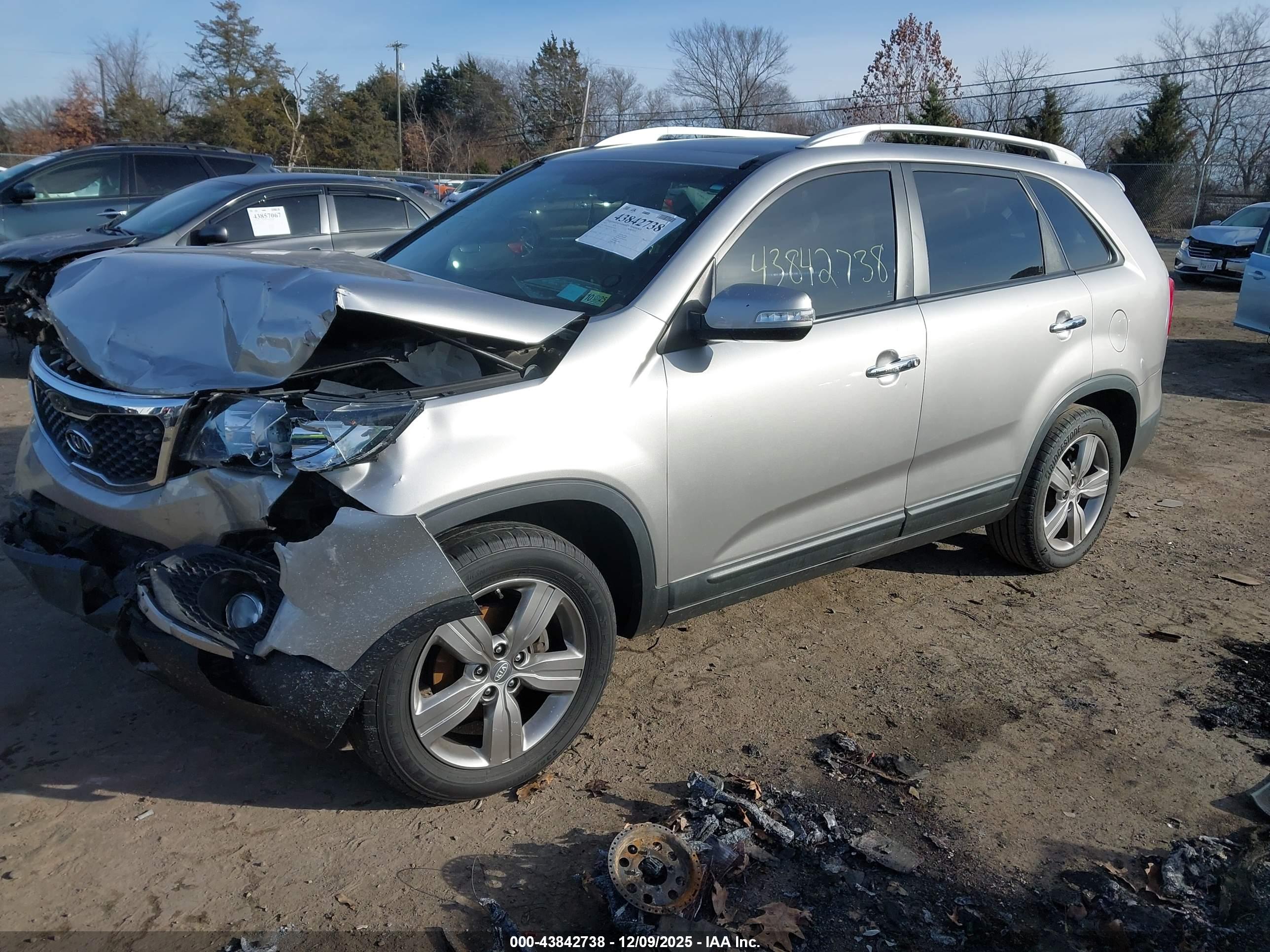 KIA SORENTO image 2