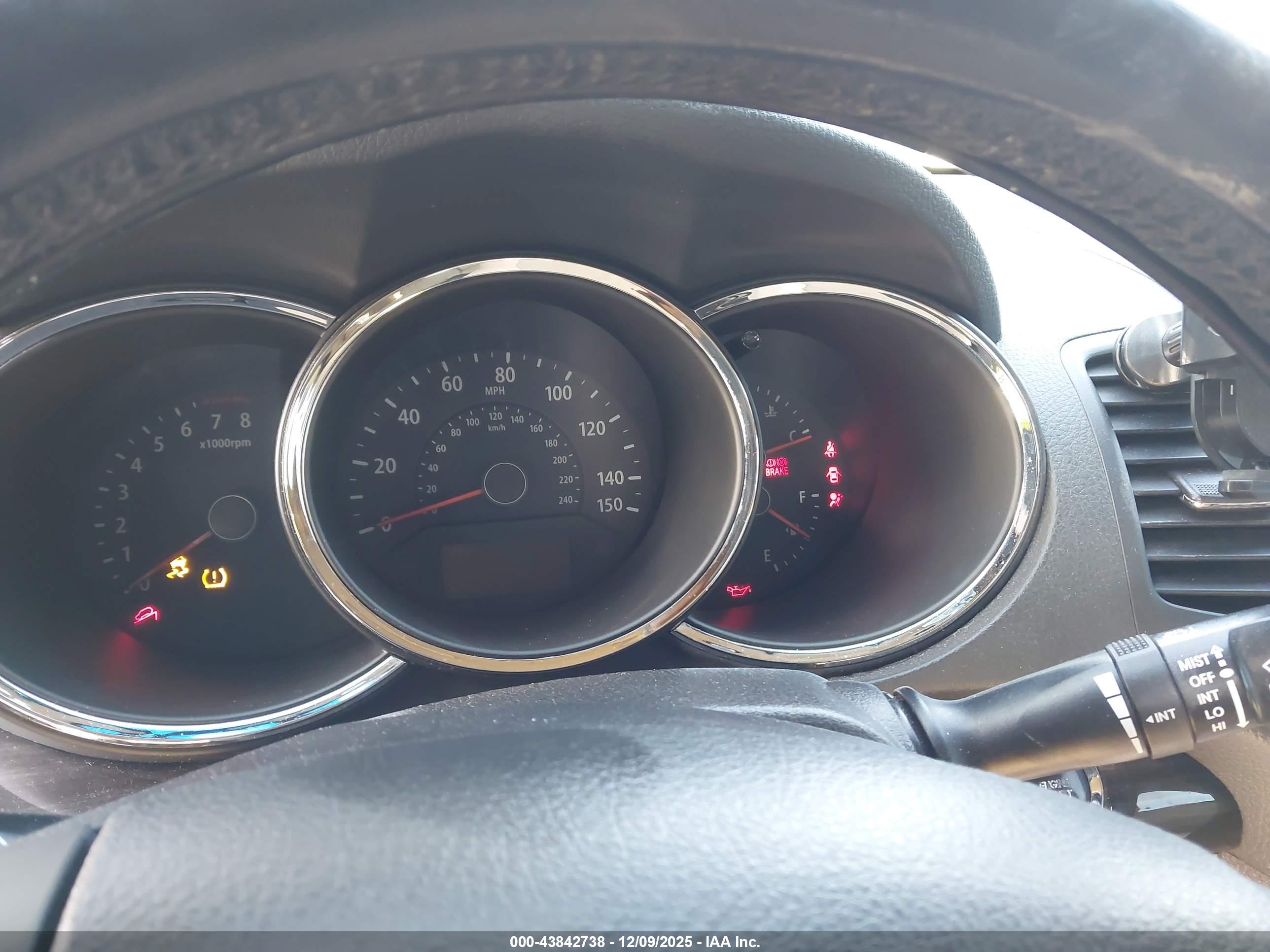 KIA SORENTO image 7
