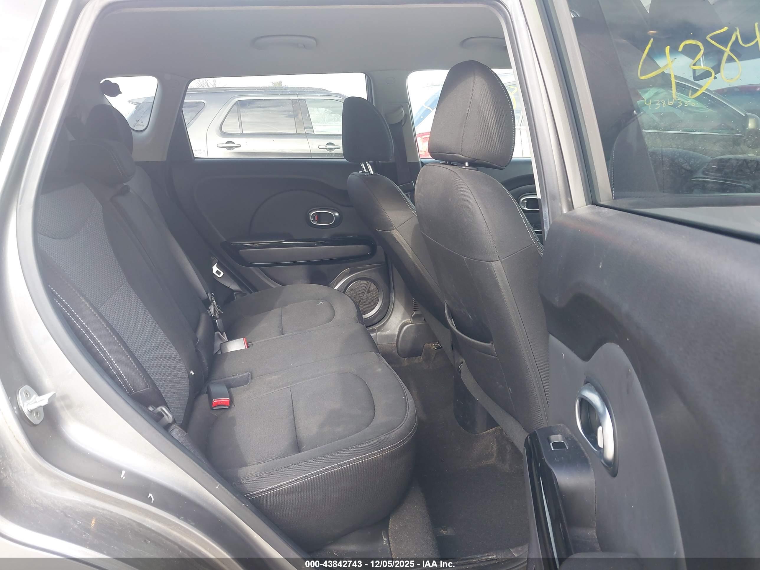 KIA SOUL image 8