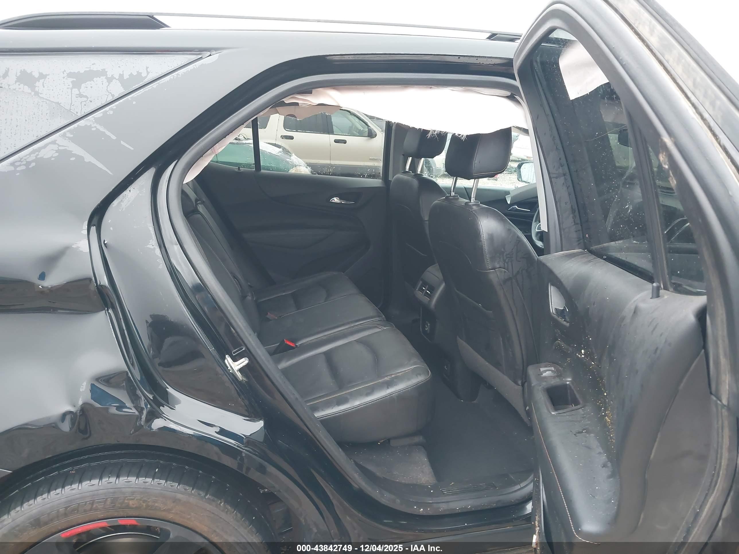 CHEVROLET EQUINOX image 8