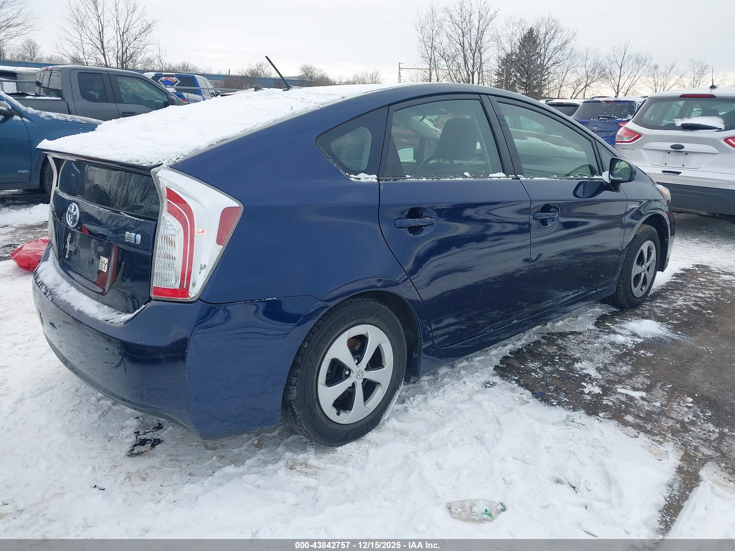 TOYOTA PRIUS image 4