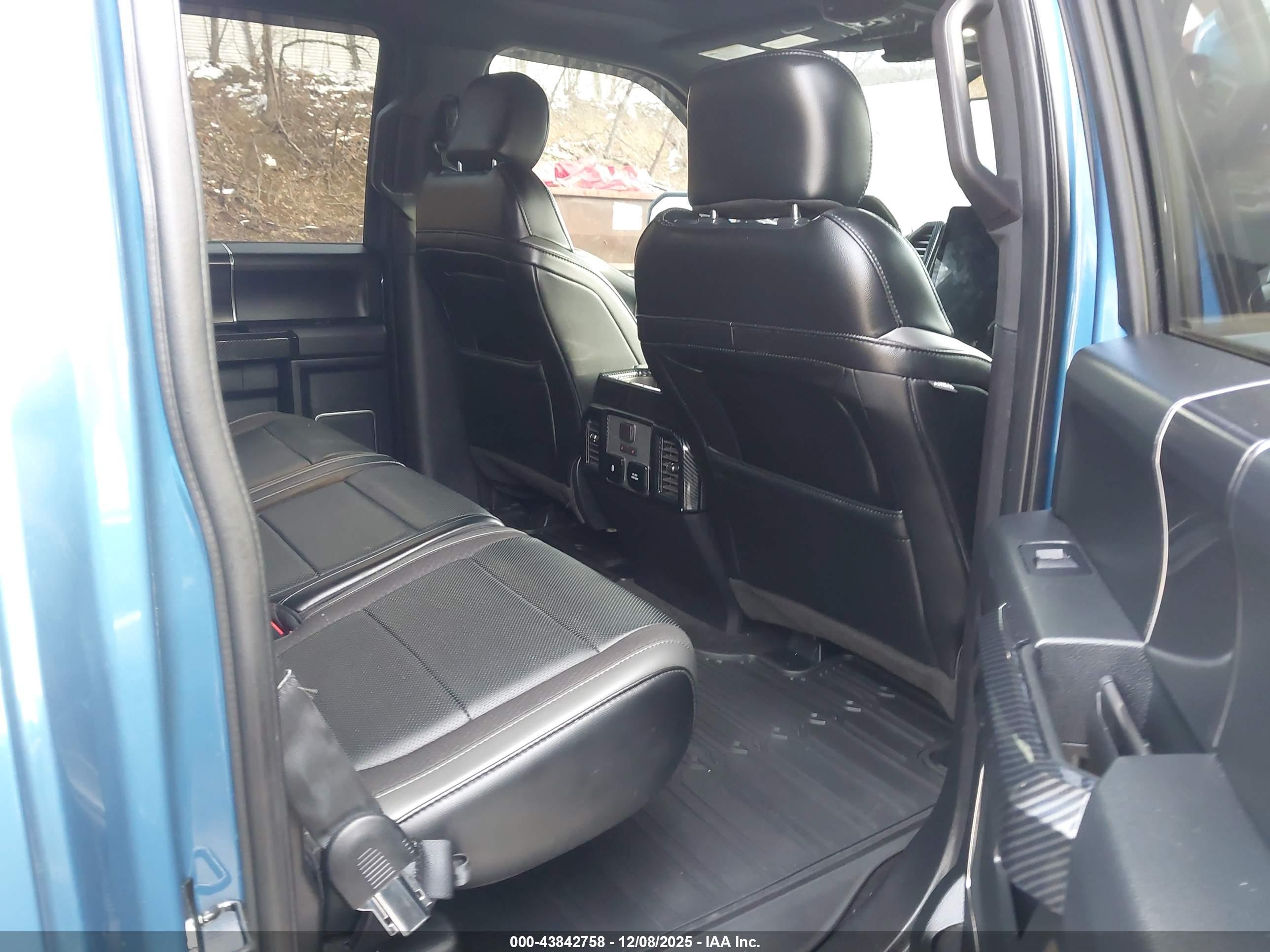 FORD F-150 image 8