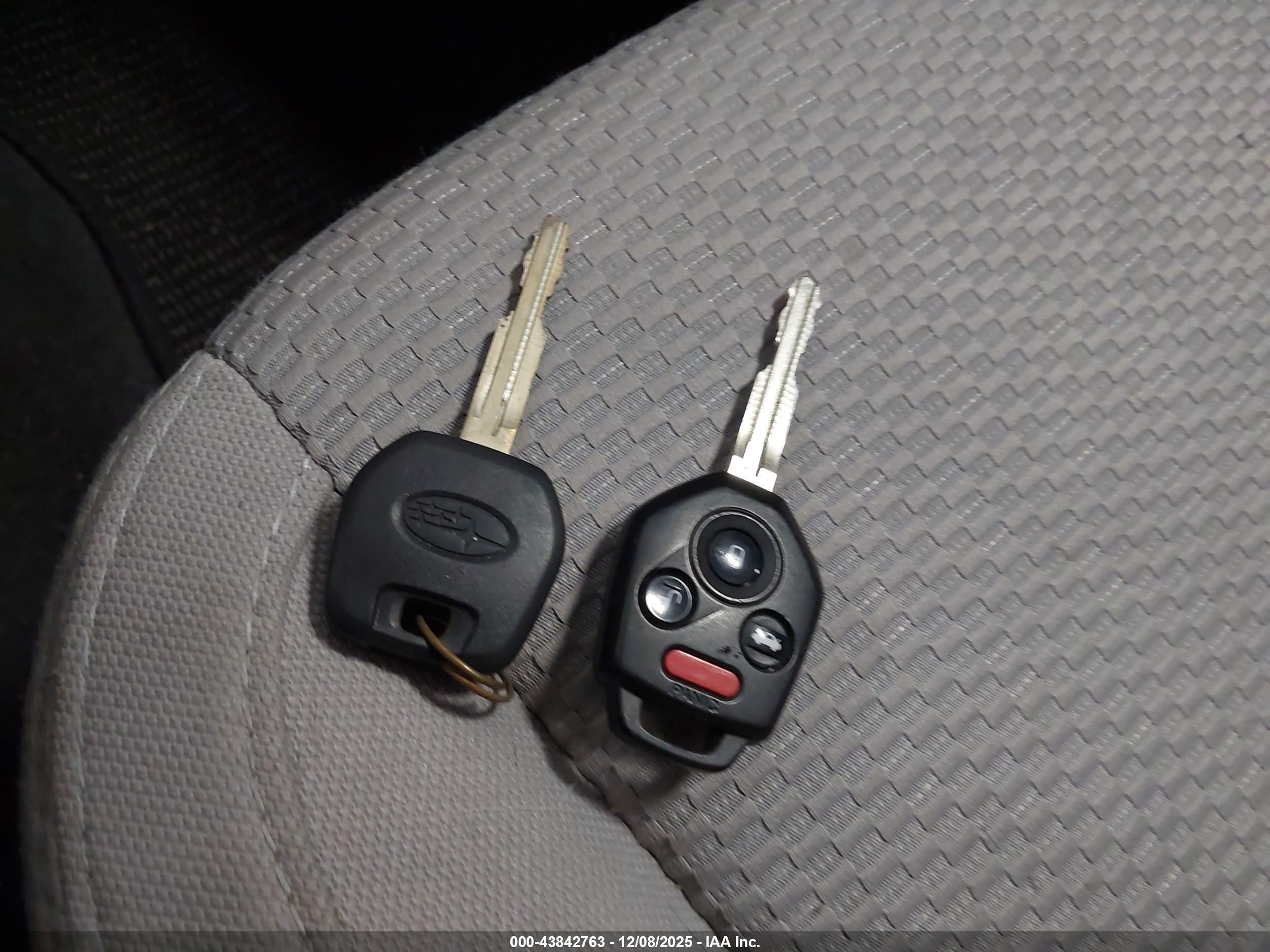 SUBARU FORESTER image 11