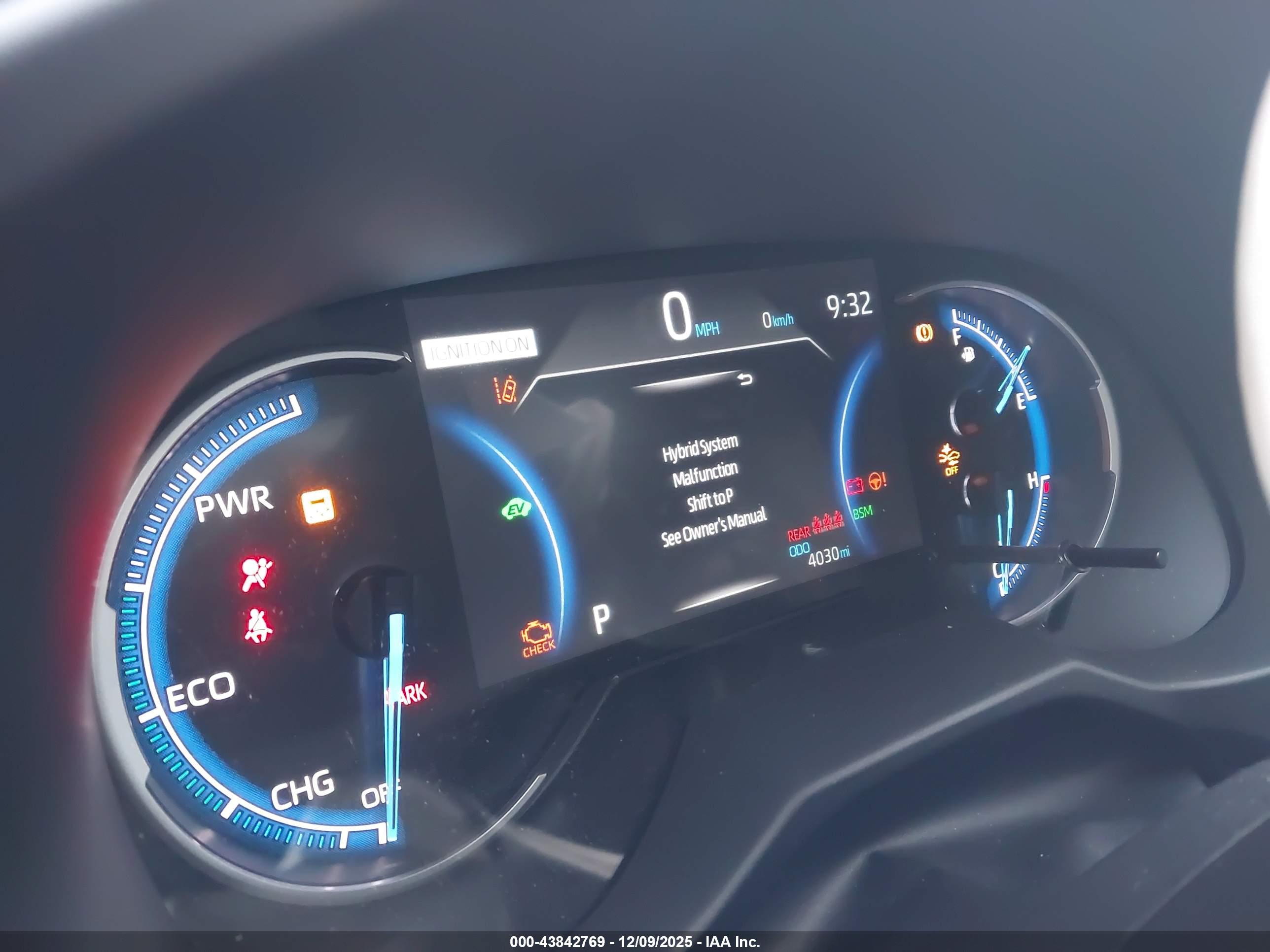 TOYOTA RAV4 image 7