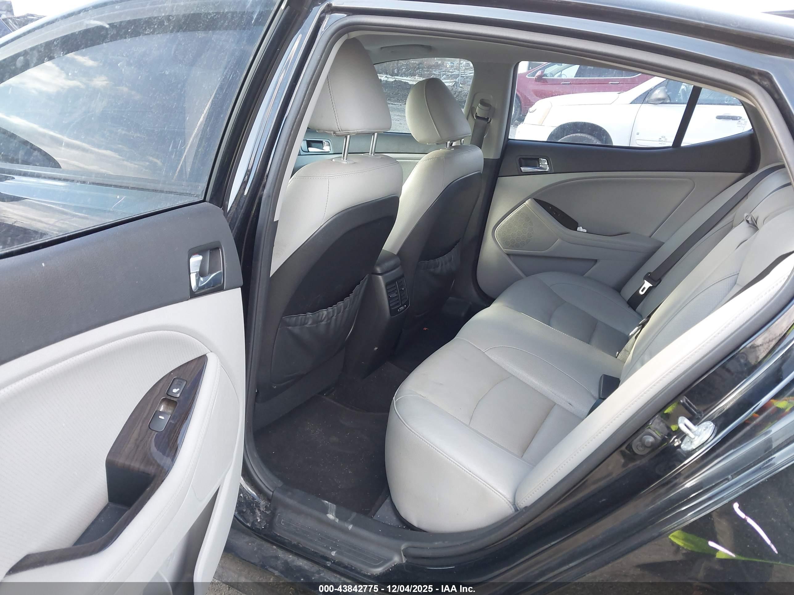KIA OPTIMA image 8