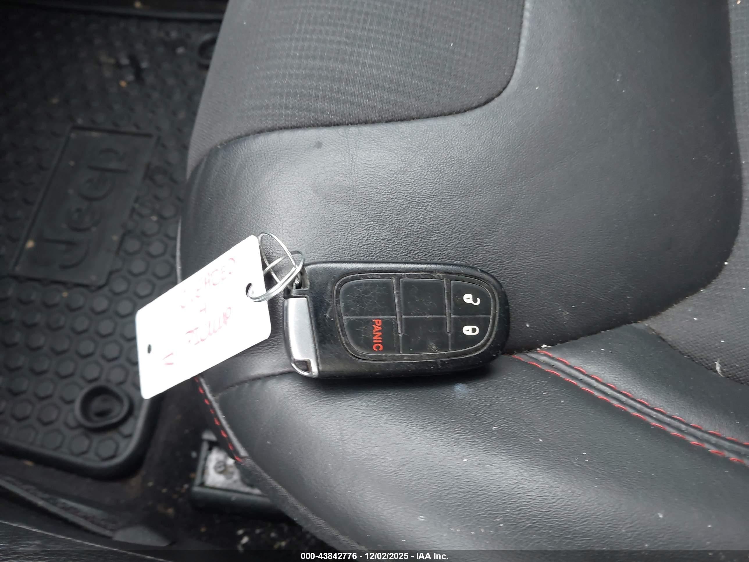JEEP CHEROKEE image 11