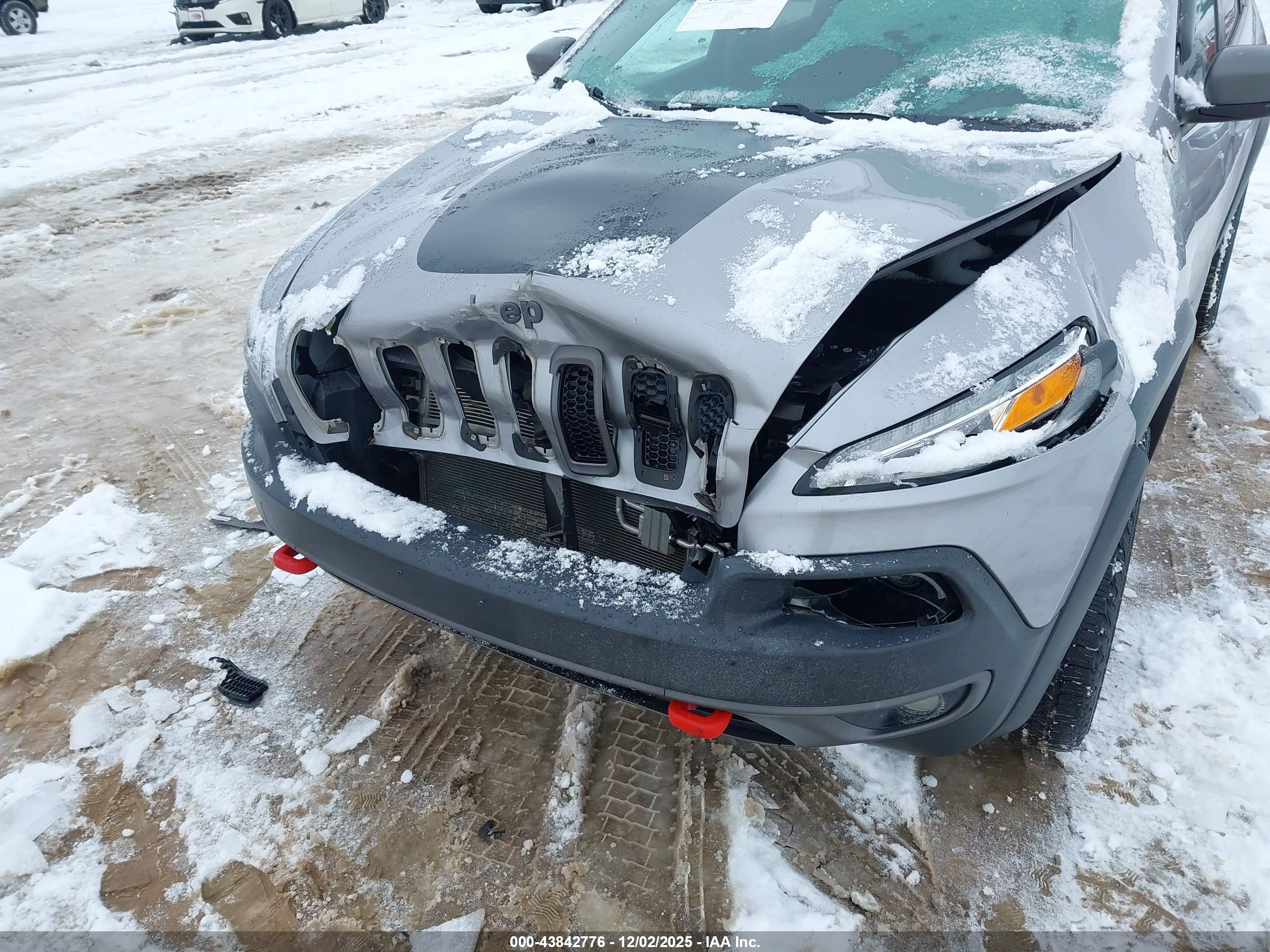 JEEP CHEROKEE image 6