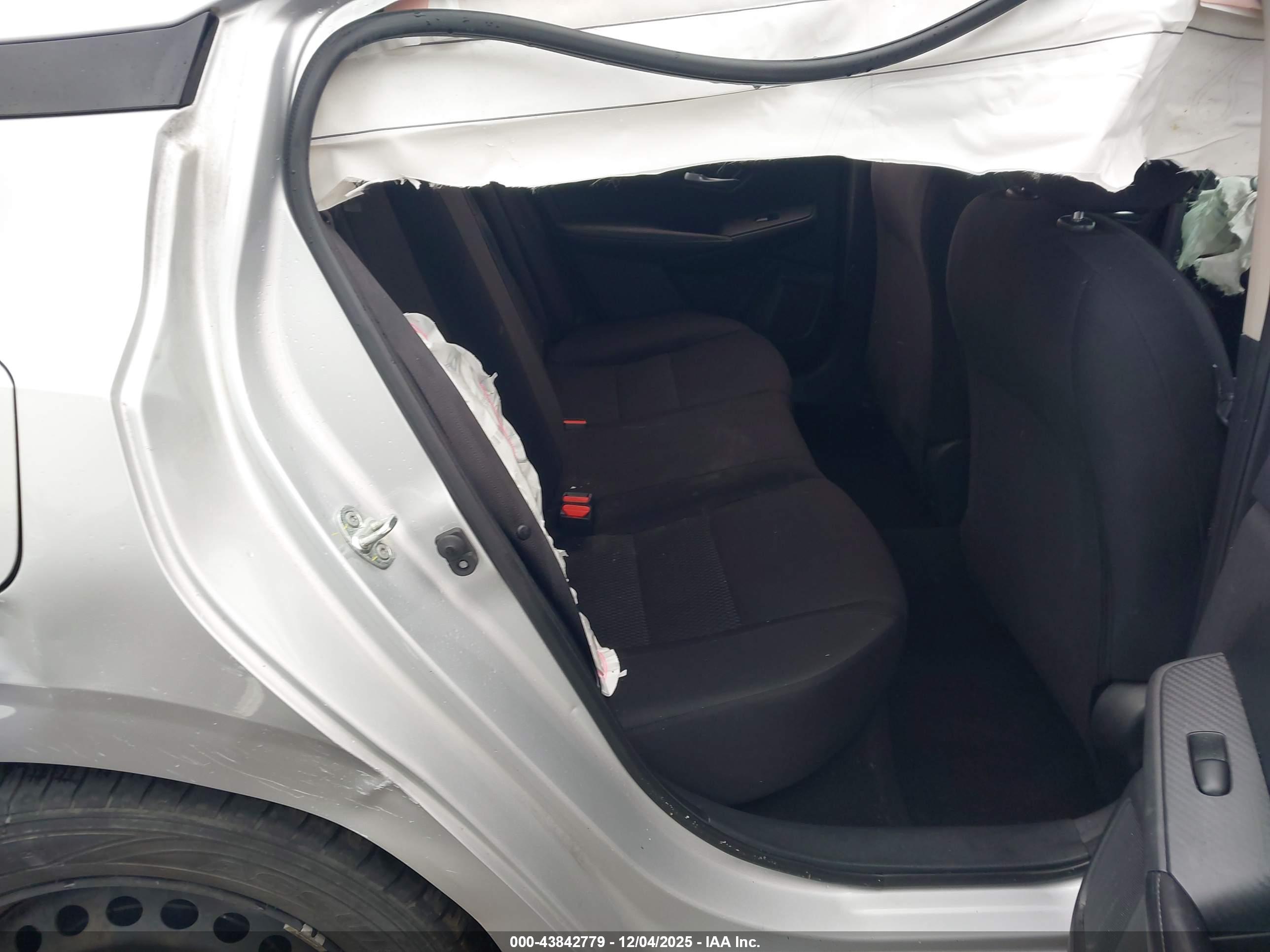 NISSAN SENTRA image 8