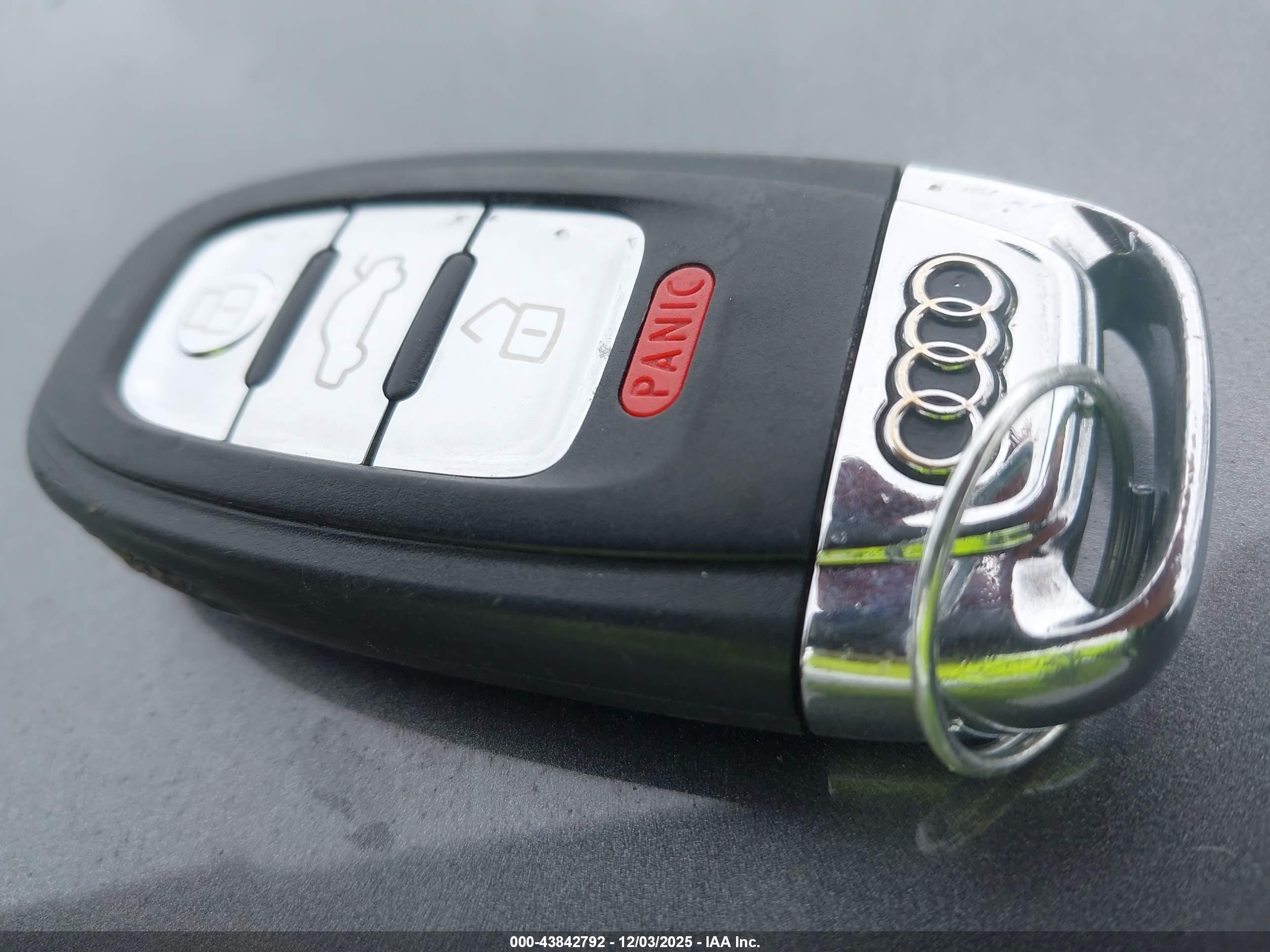 AUDI S4 image 11