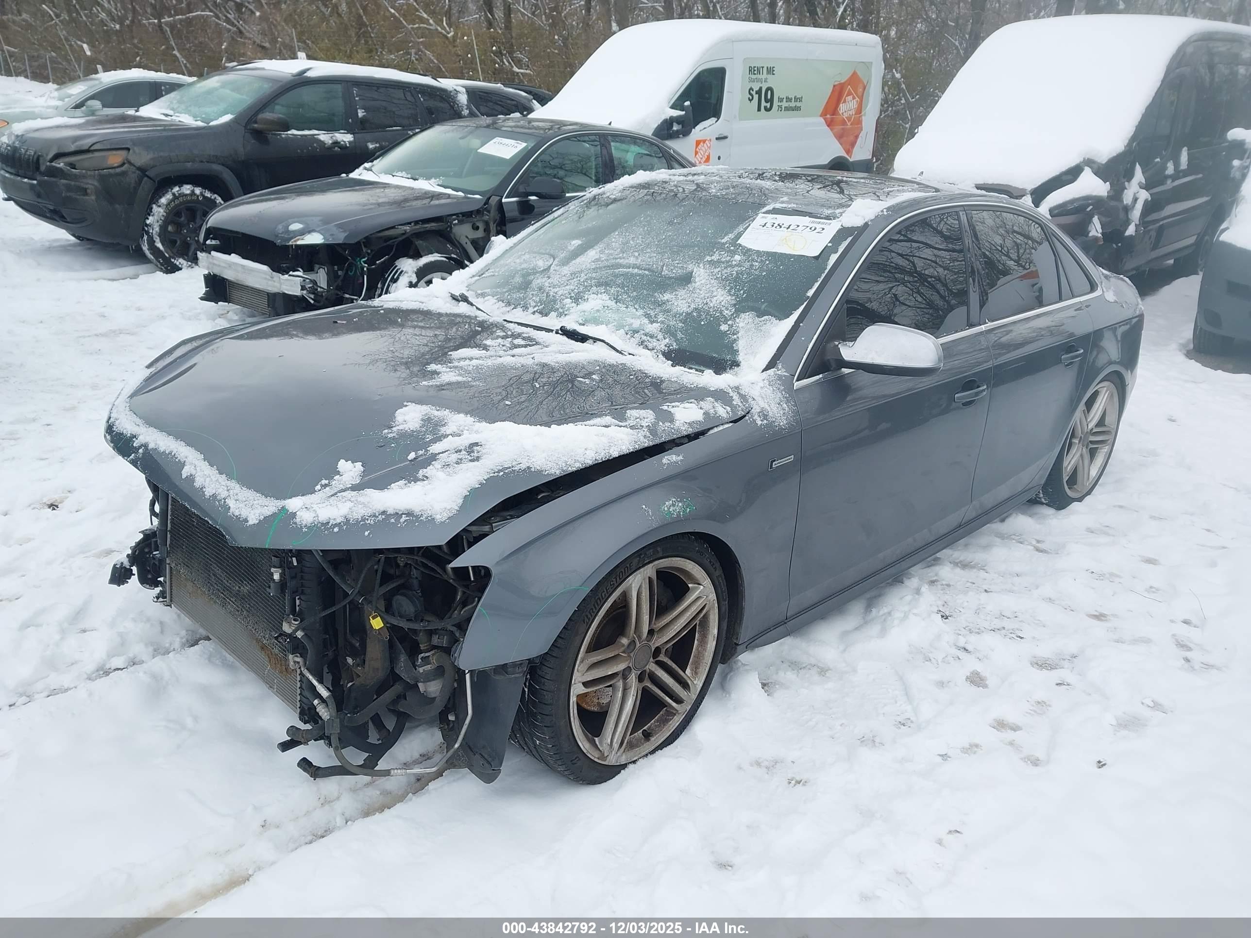 AUDI S4 image 2