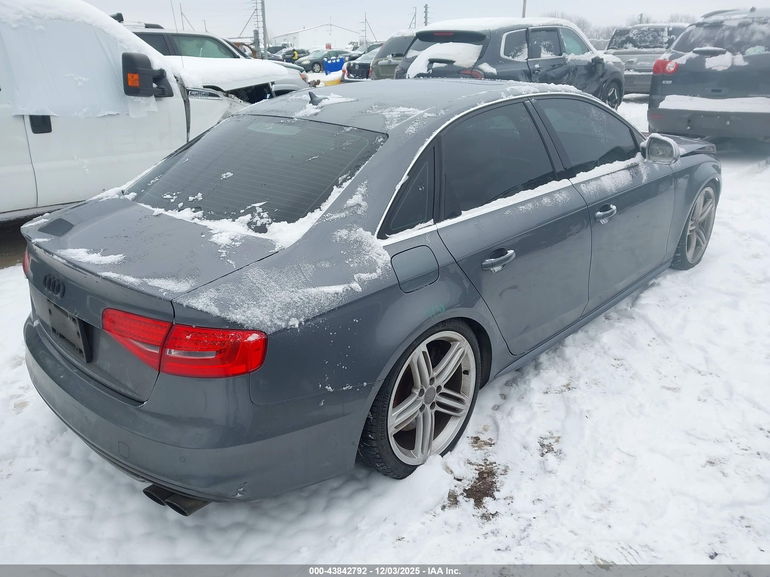 AUDI S4 image 4