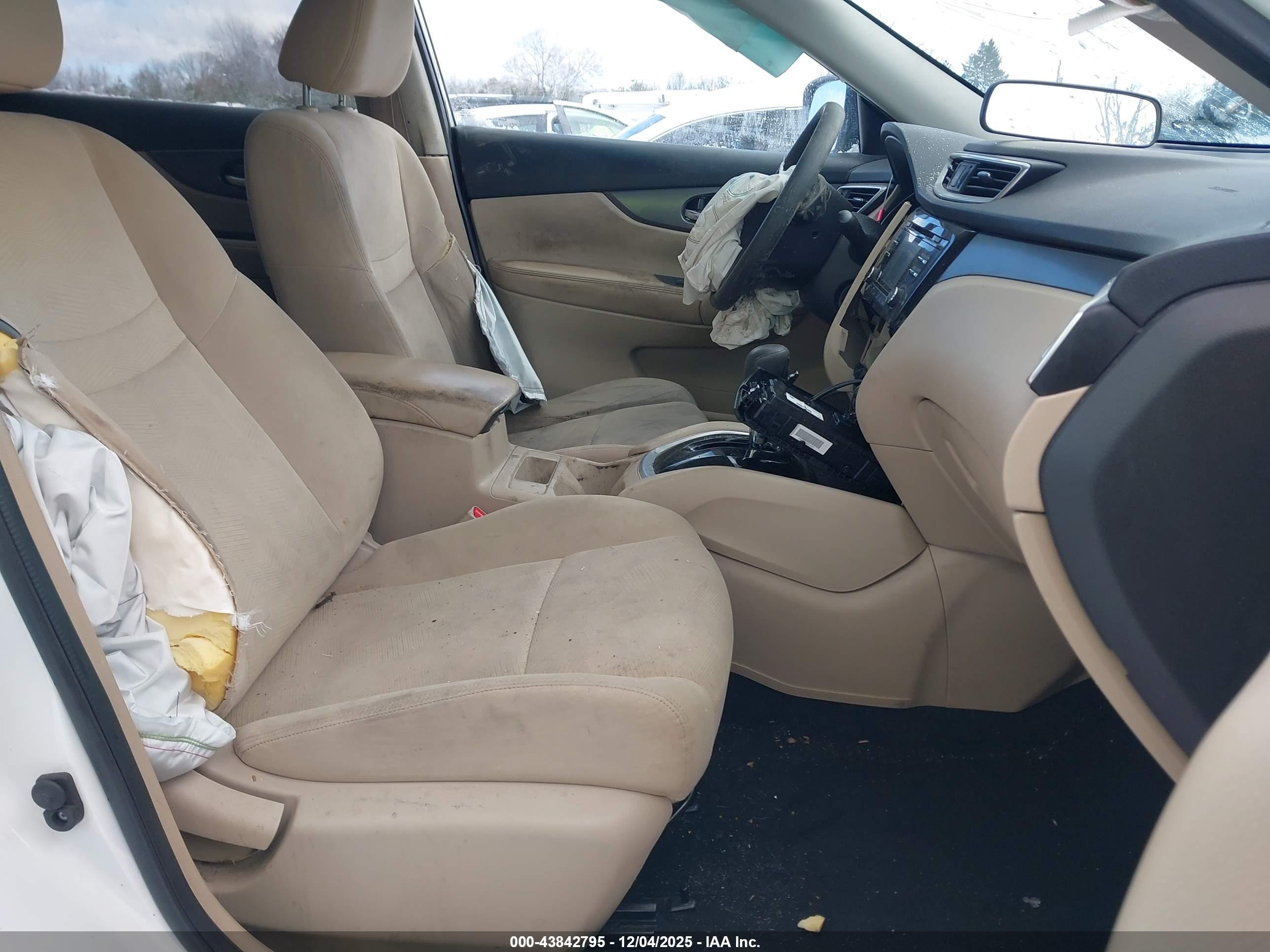 NISSAN ROGUE image 5