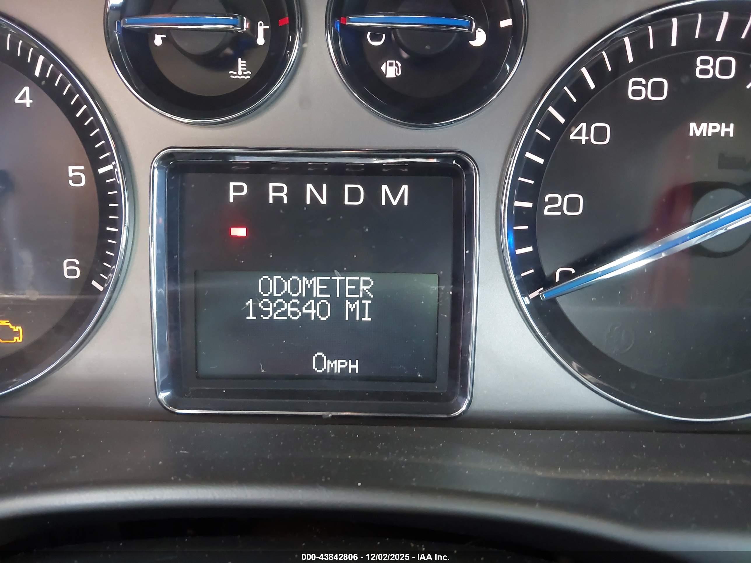 CADILLAC ESCALADE image 7