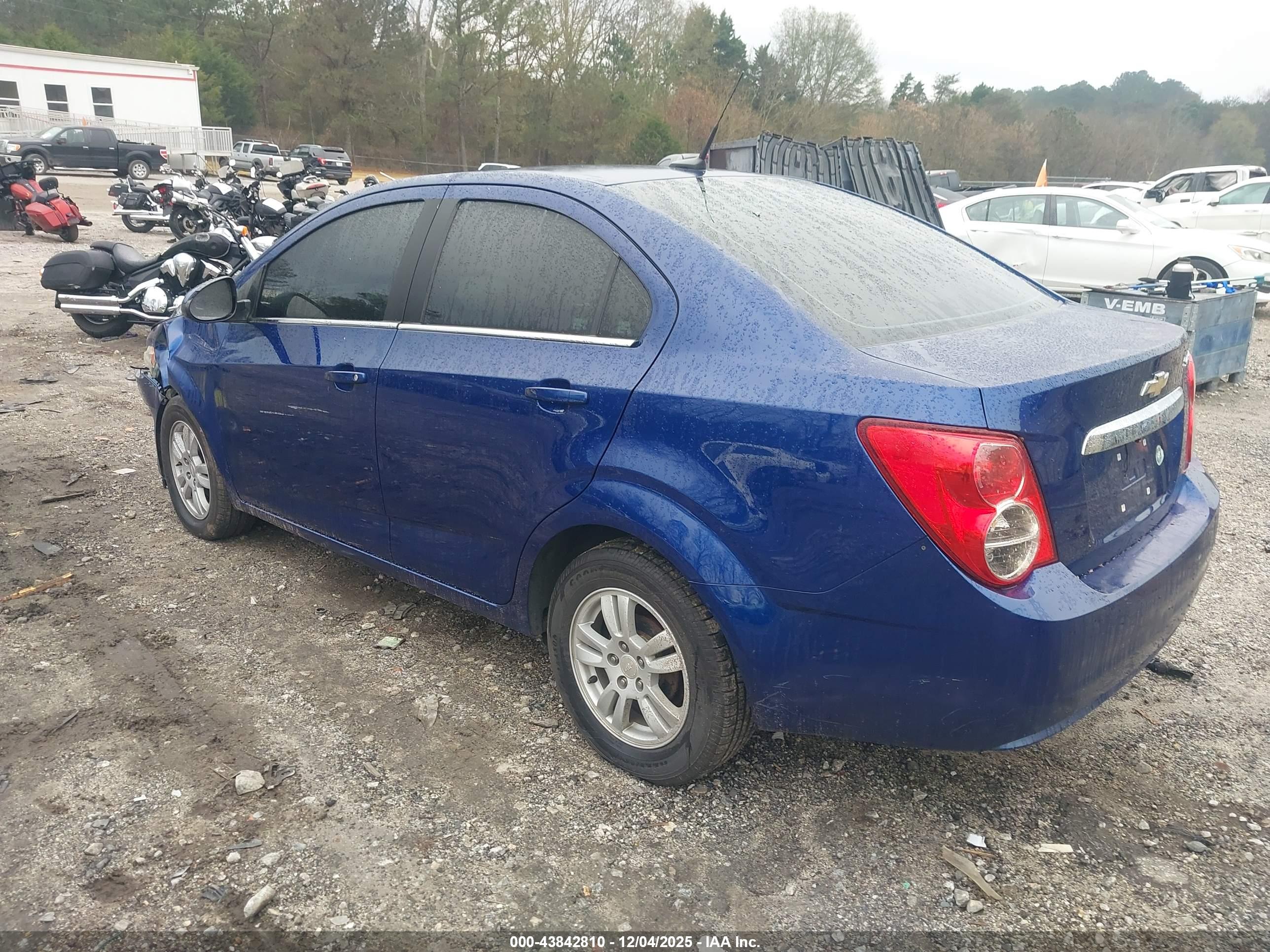 CHEVROLET SONIC image 3