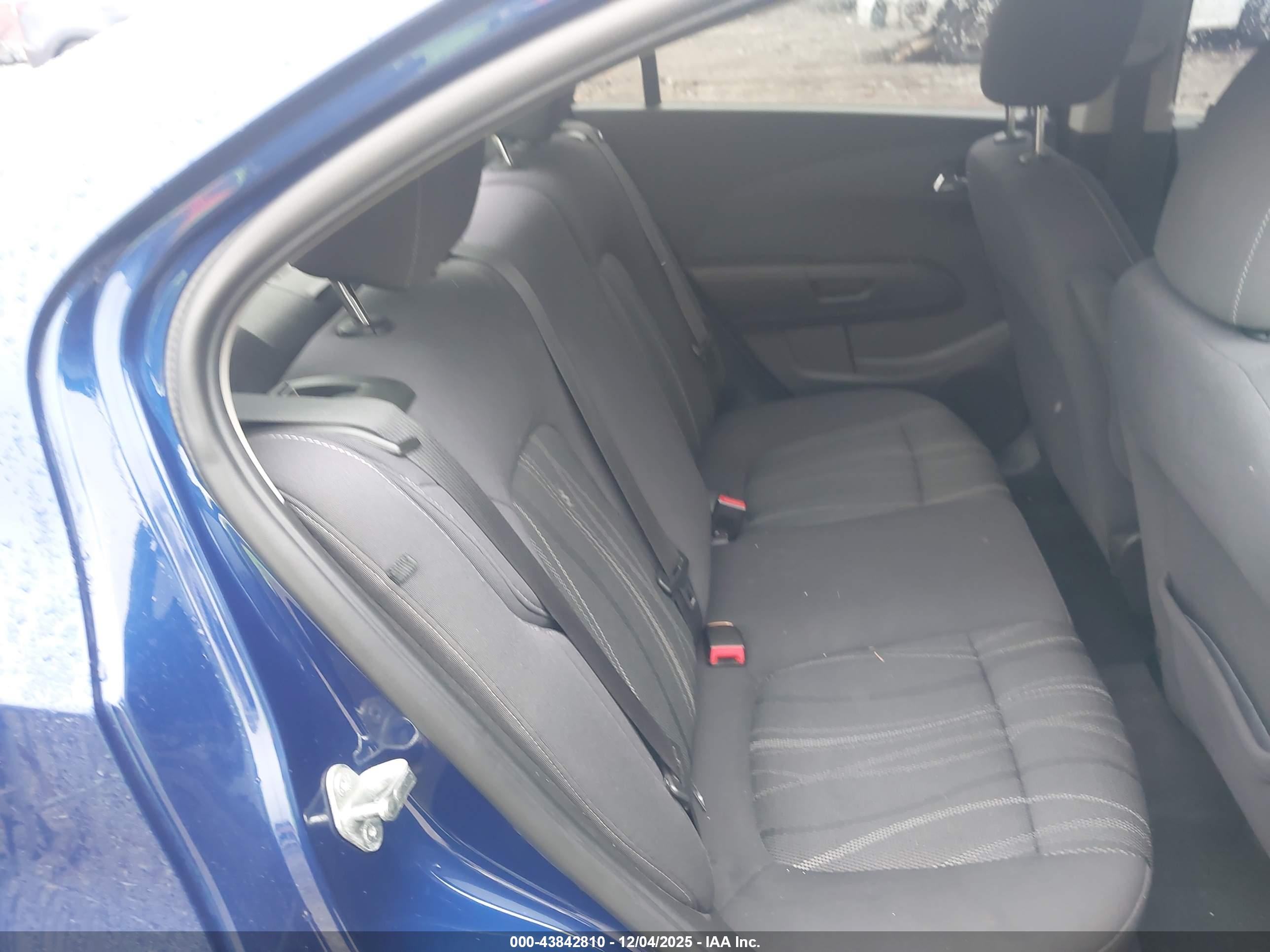 CHEVROLET SONIC image 8