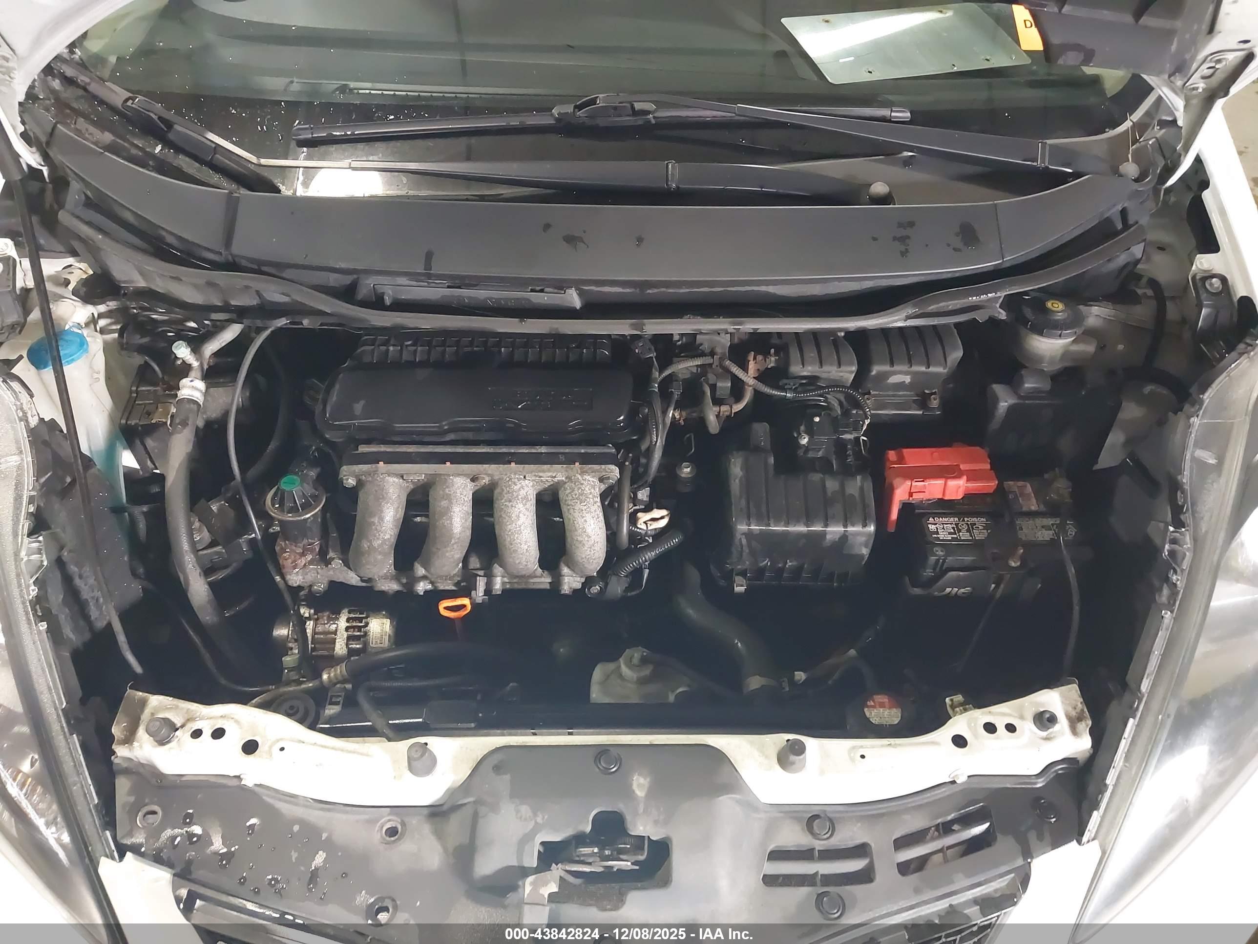 HONDA FIT image 10