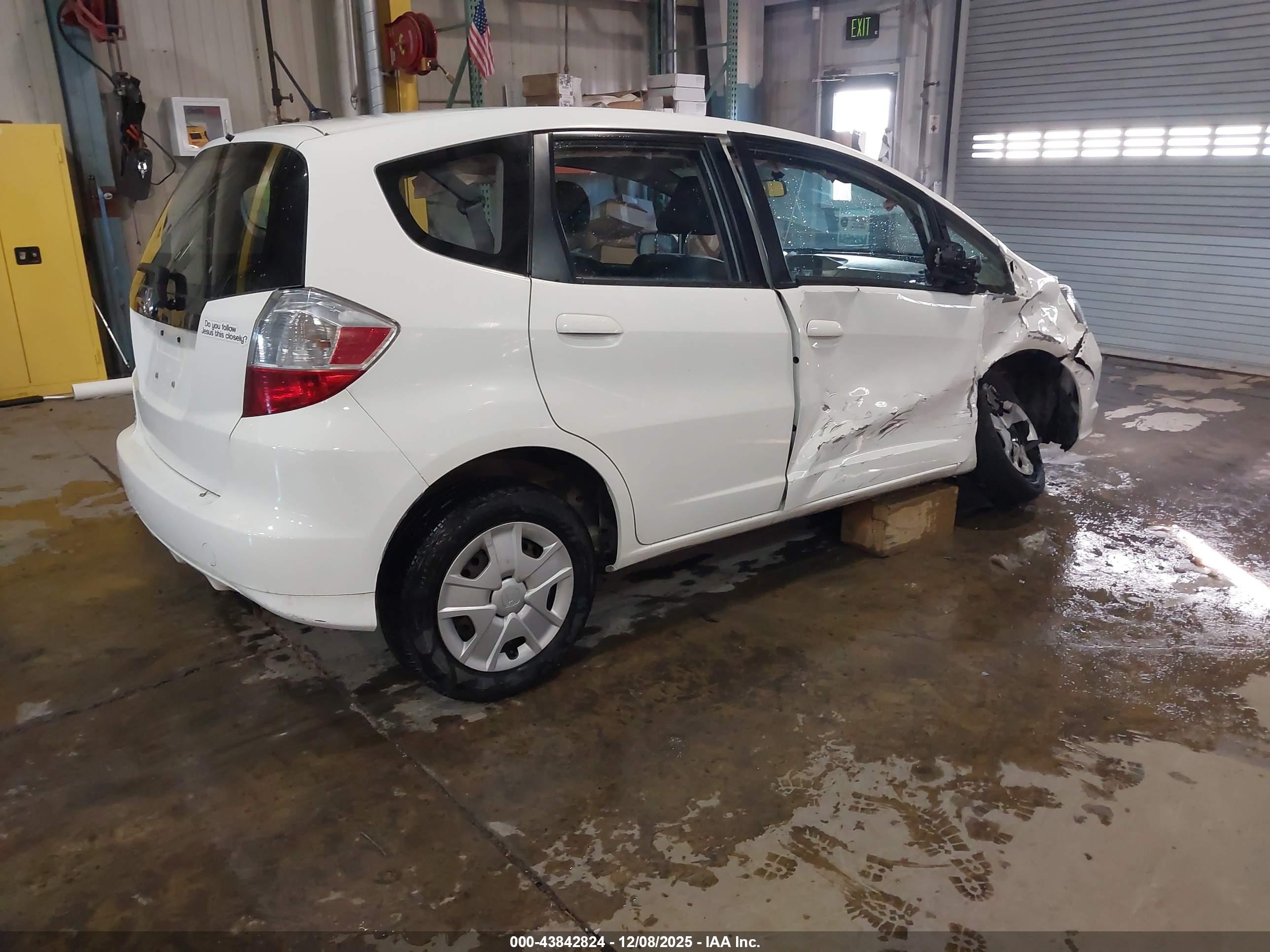 HONDA FIT image 4