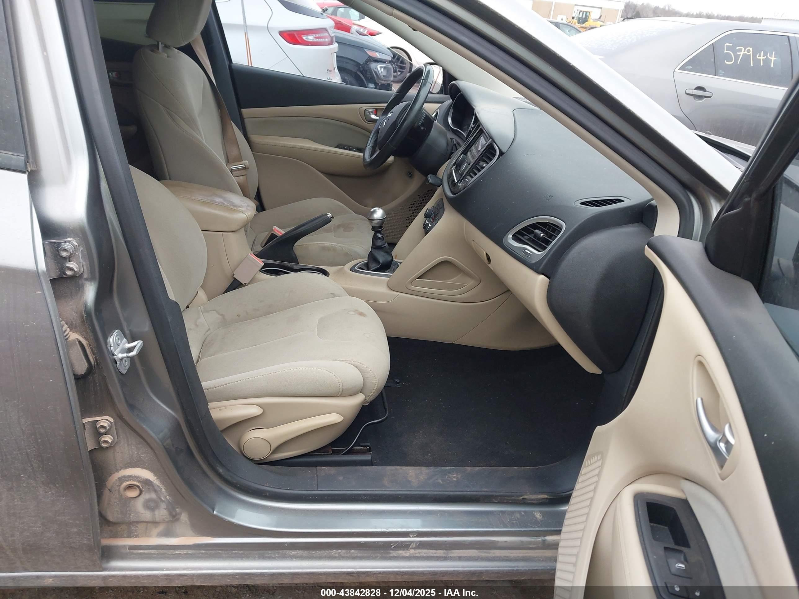 DODGE DART image 5