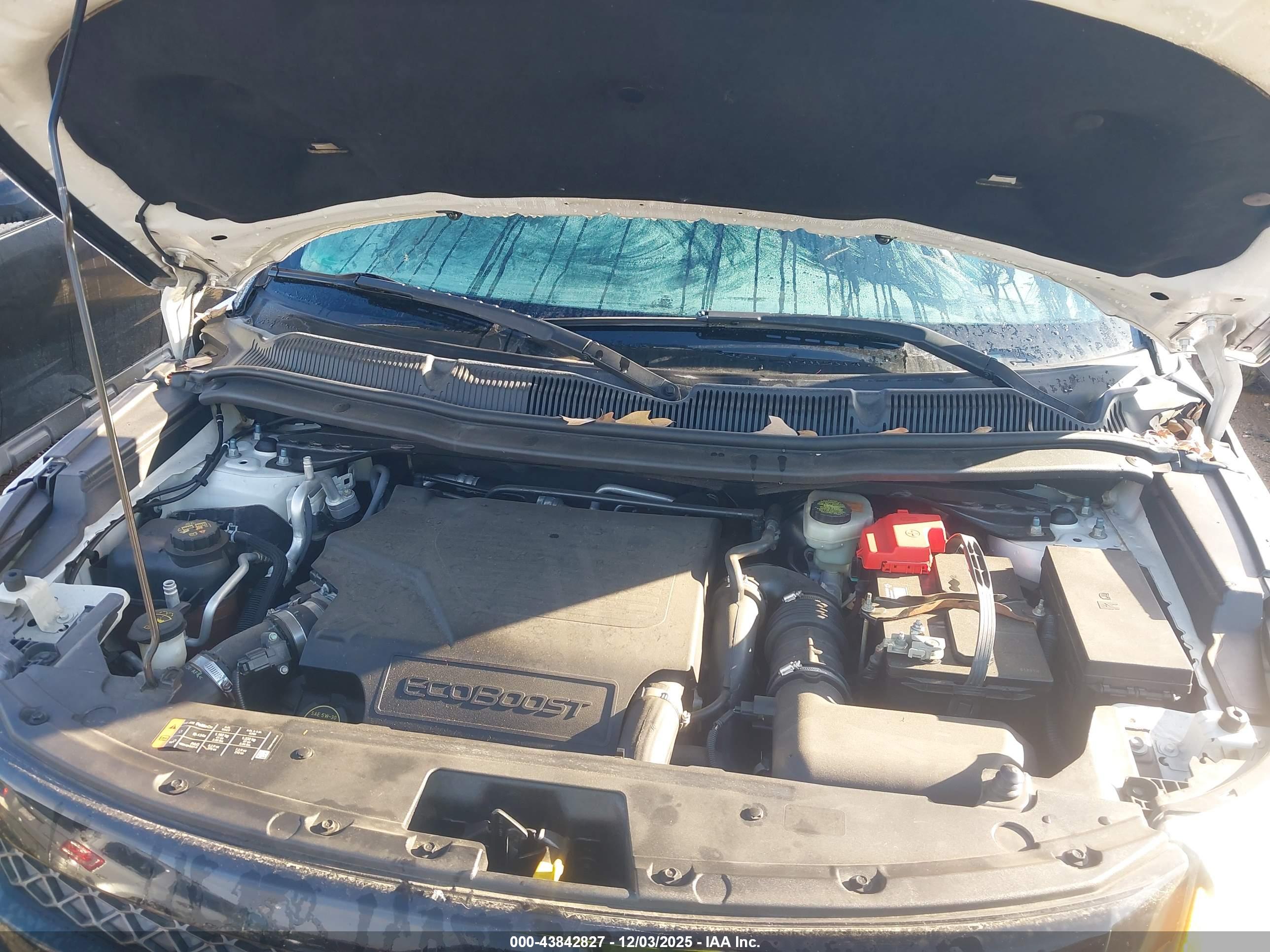 FORD EXPLORER image 10