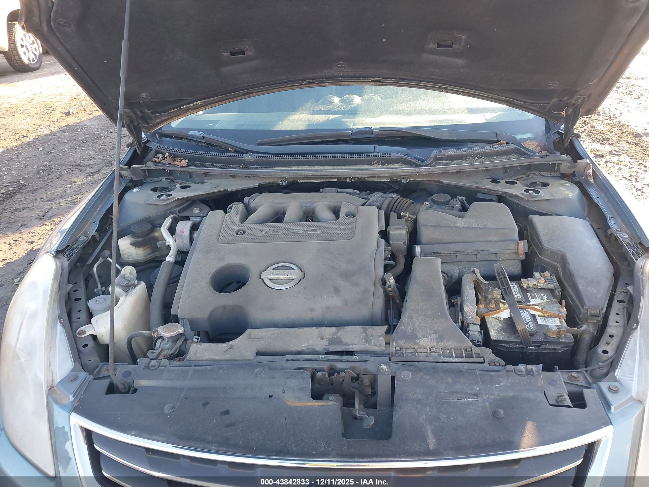 NISSAN ALTIMA image 10