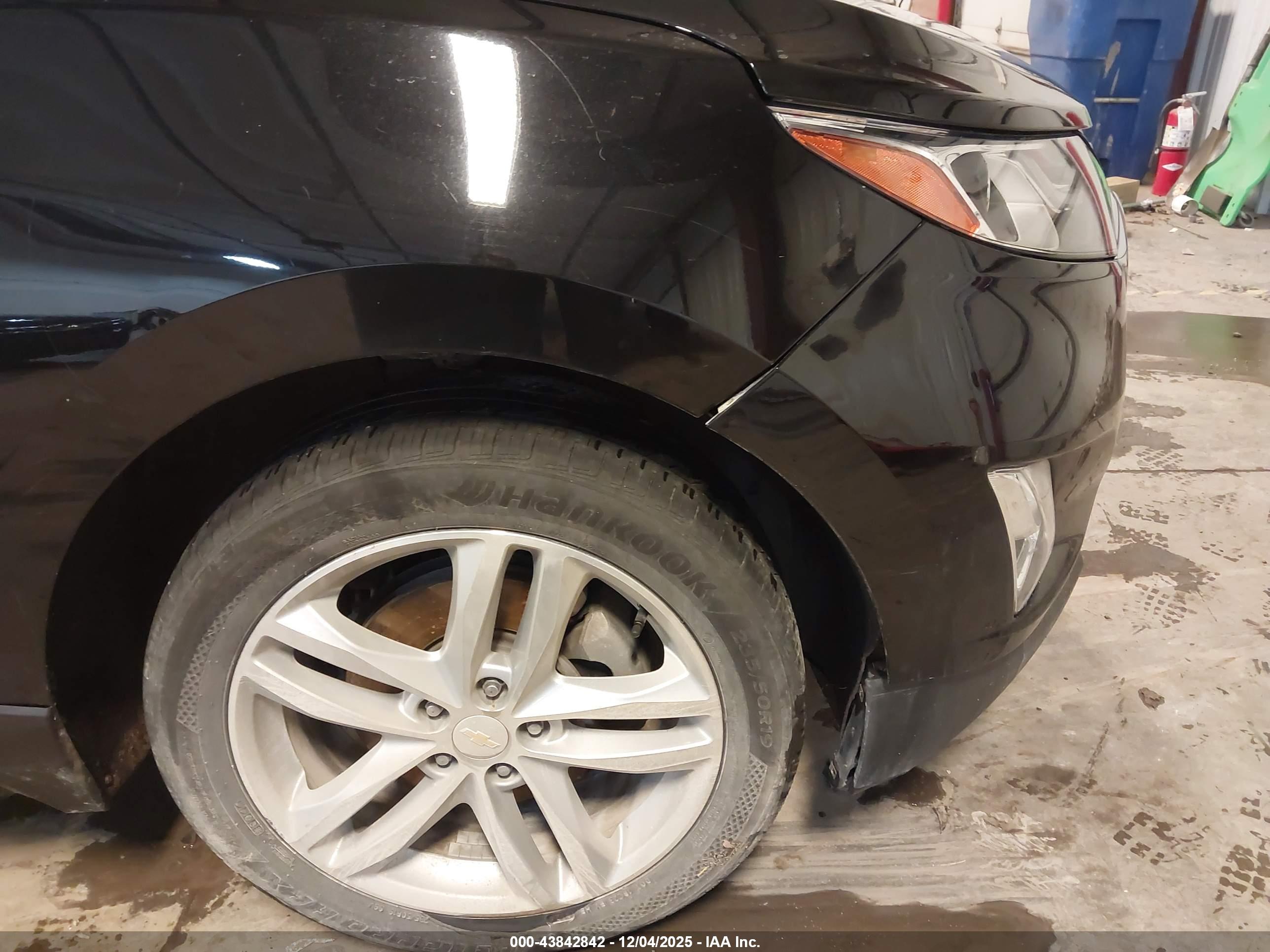 CHEVROLET EQUINOX image 6