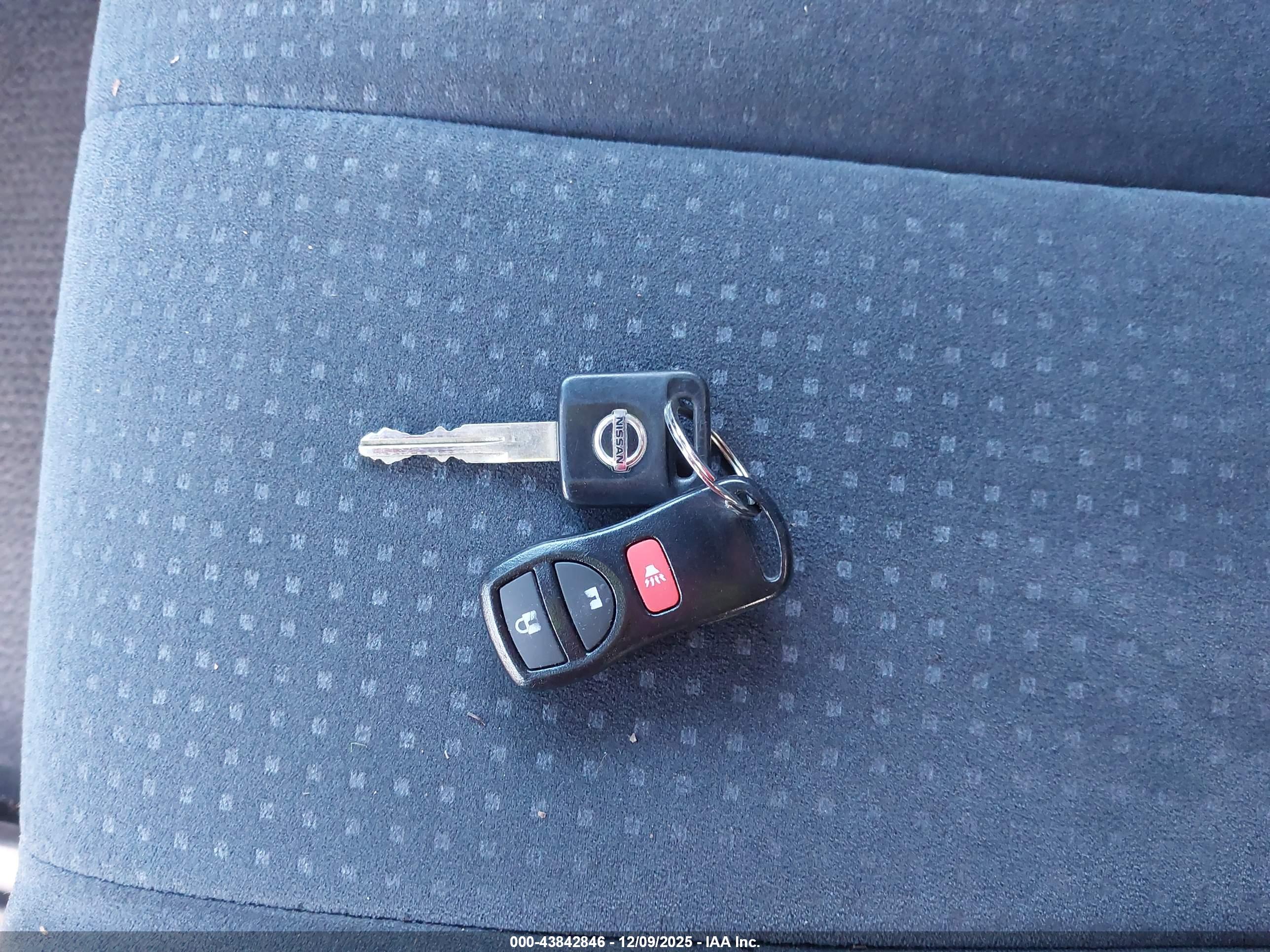 NISSAN MURANO image 11