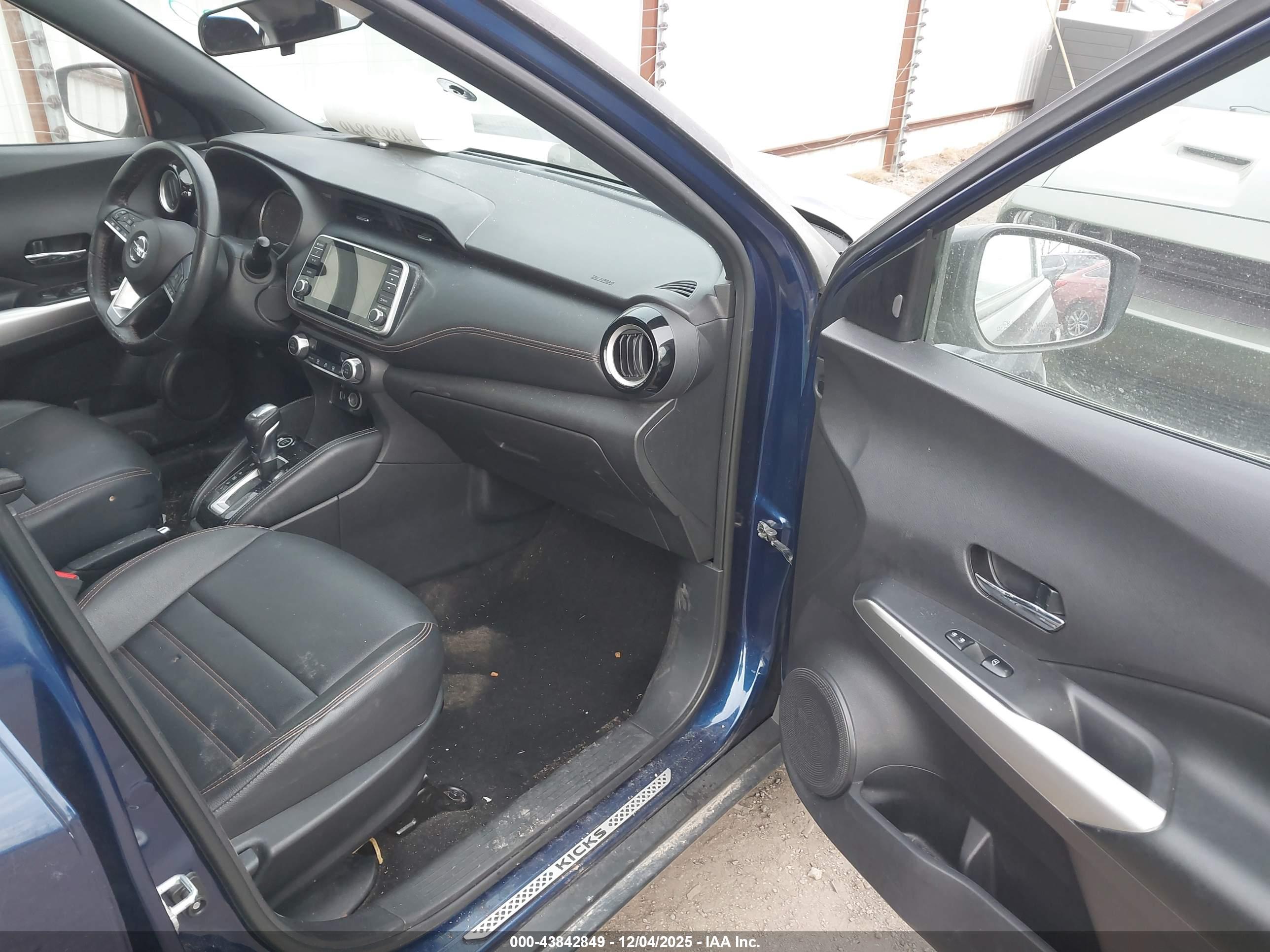 NISSAN KICKS image 5