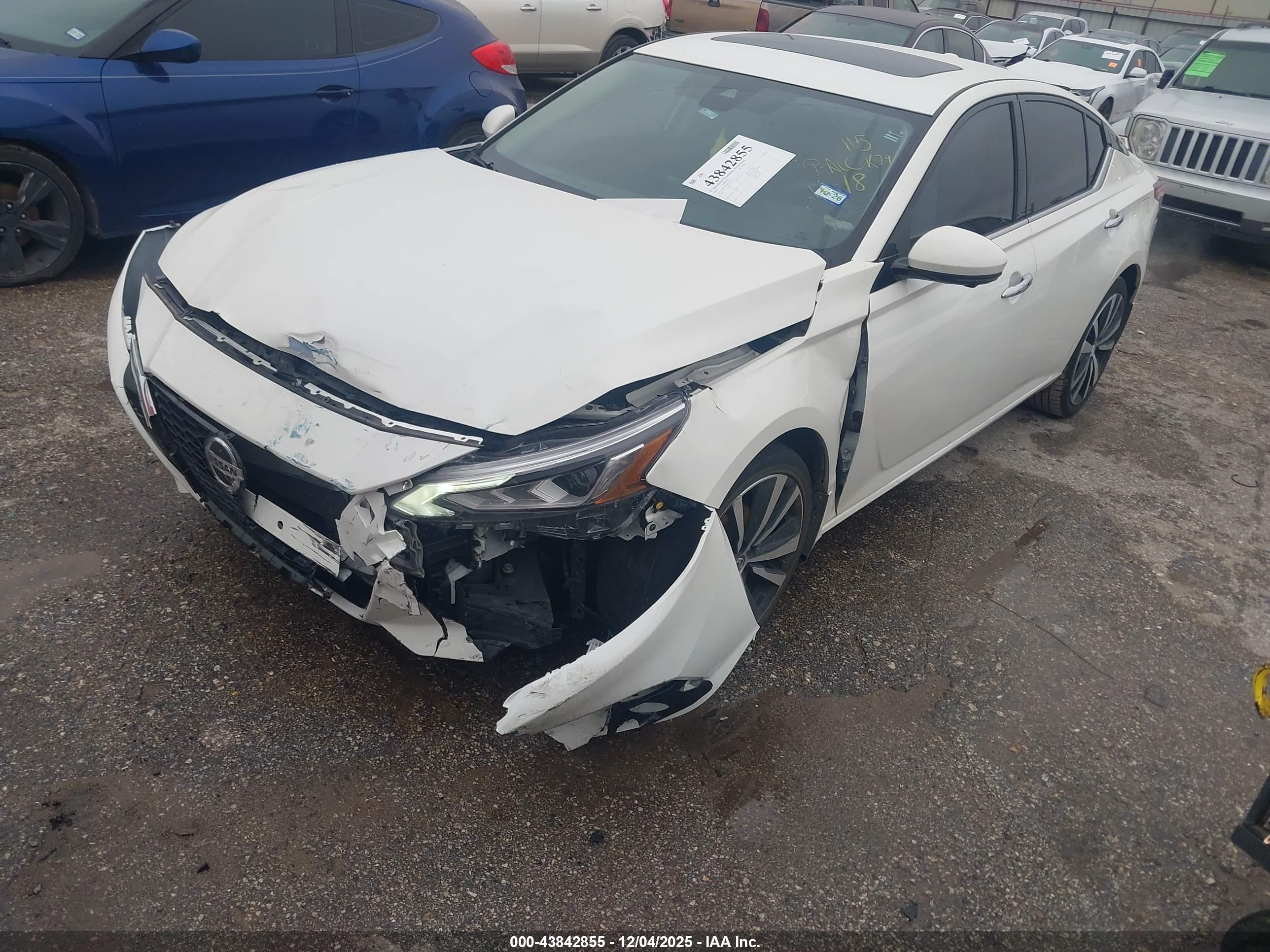 NISSAN ALTIMA image 2