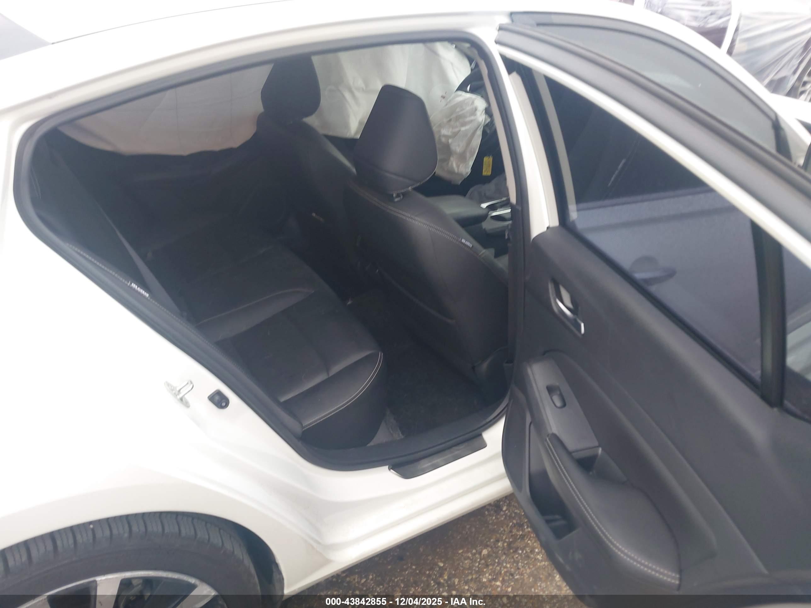 NISSAN ALTIMA image 8