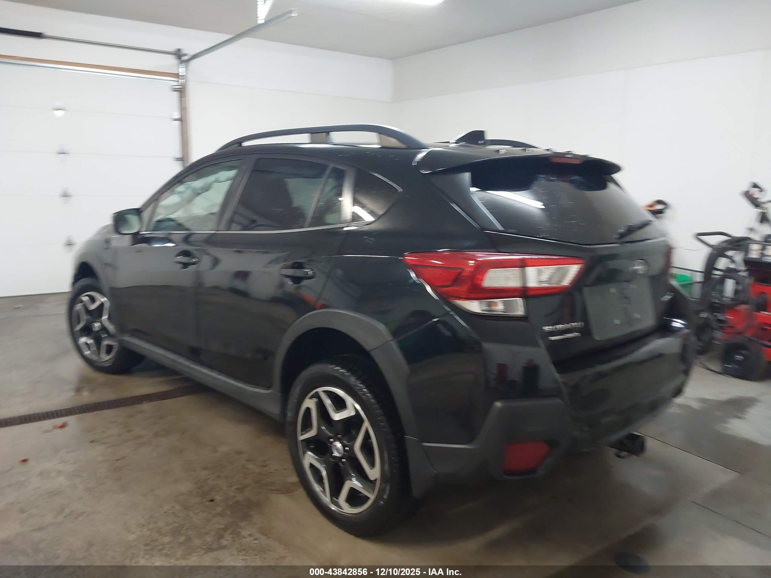 SUBARU CROSSTREK image 3