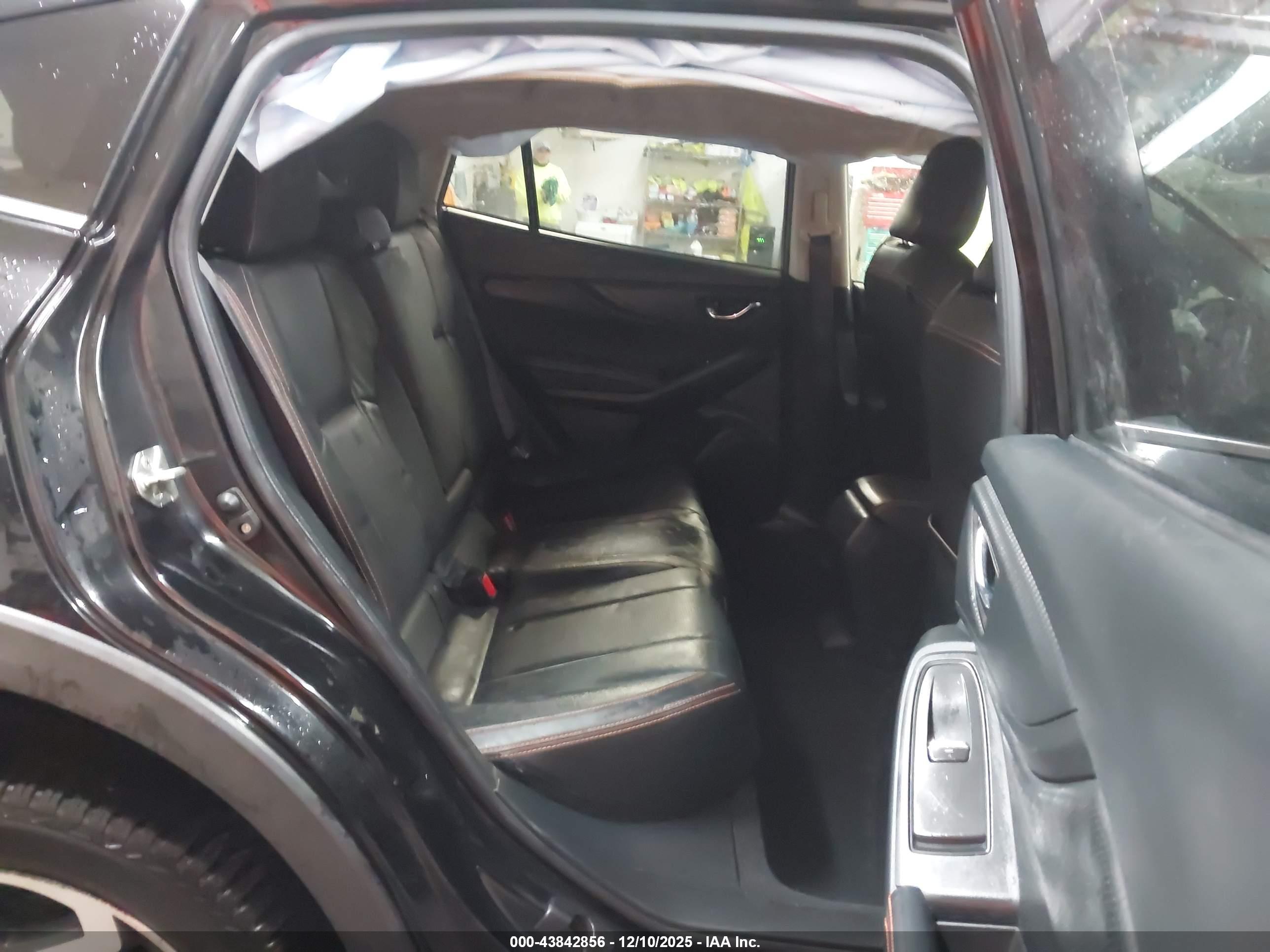 SUBARU CROSSTREK image 8