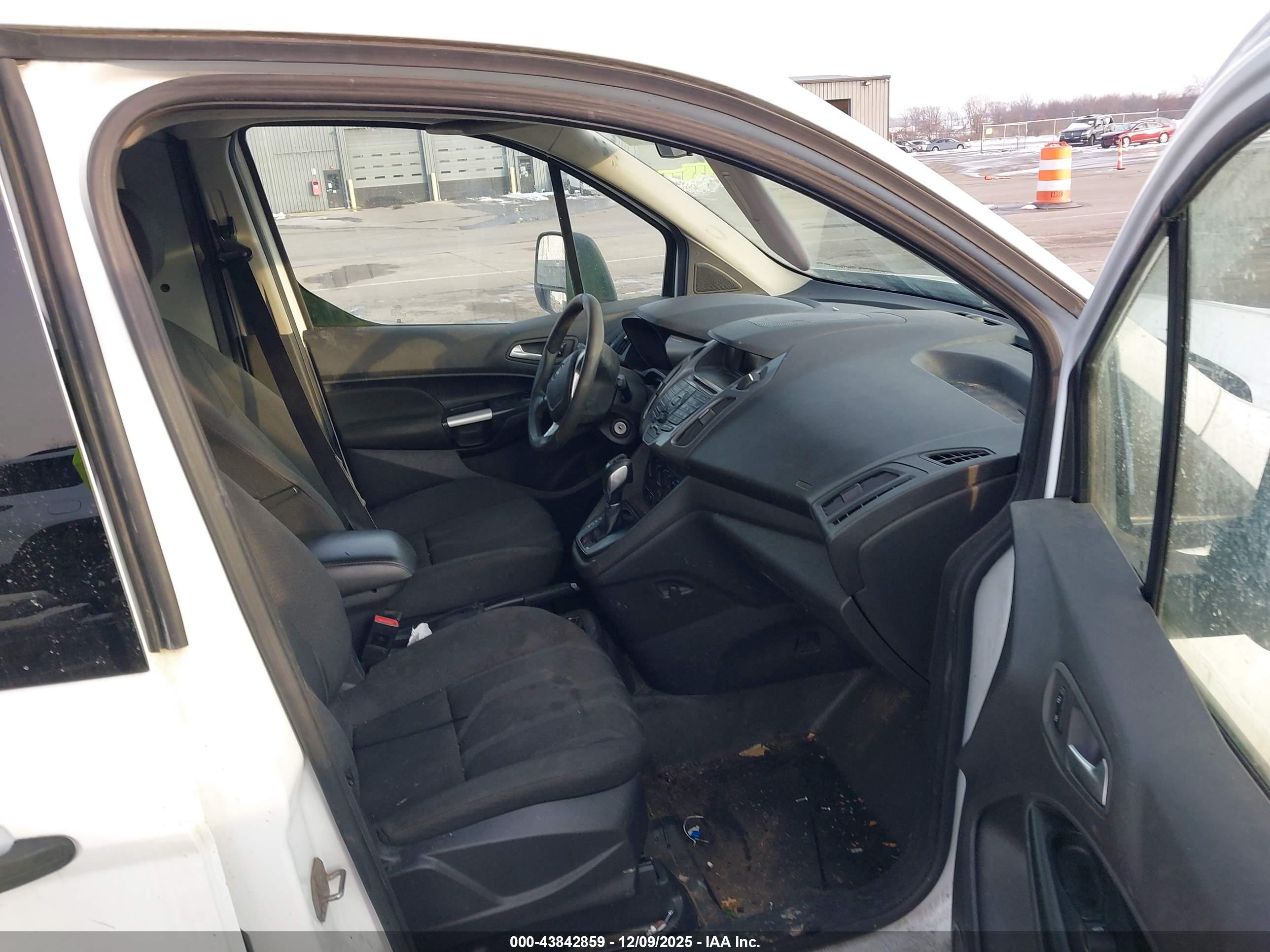 FORD TRANSIT image 5