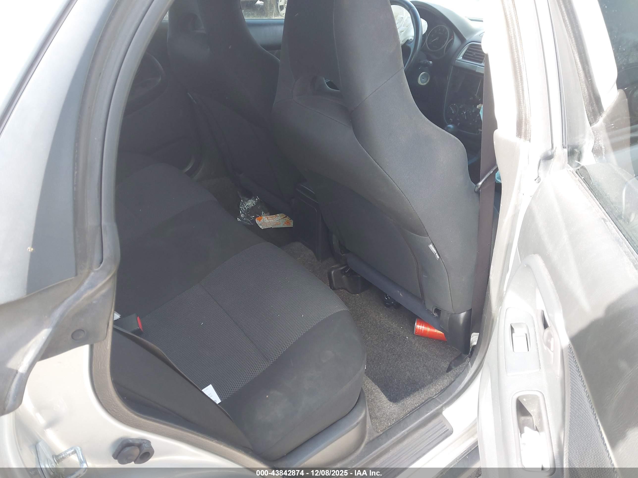 SUBARU IMPREZA image 8