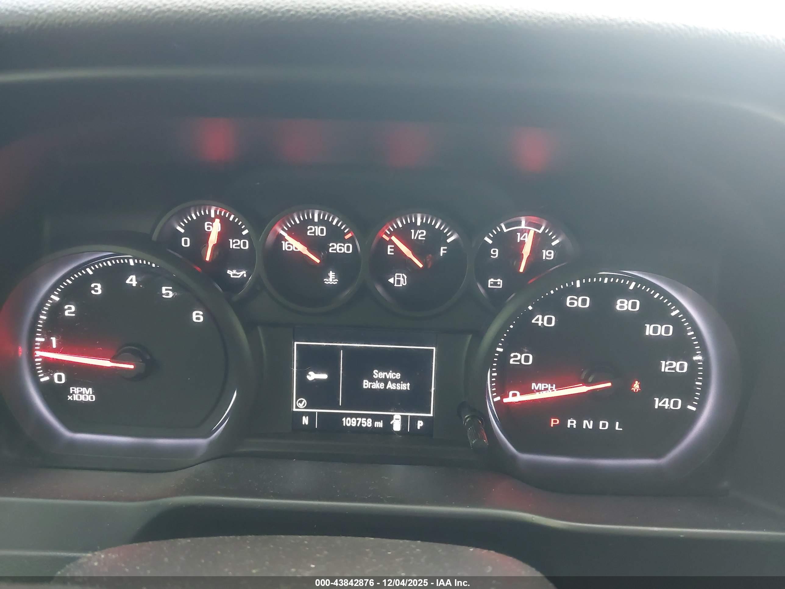 CHEVROLET SILVERADO image 7