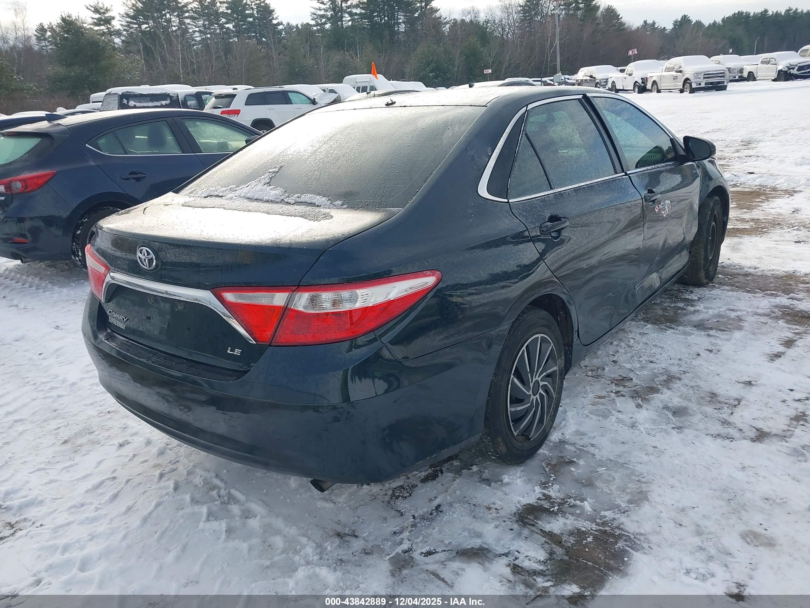 TOYOTA CAMRY image 4