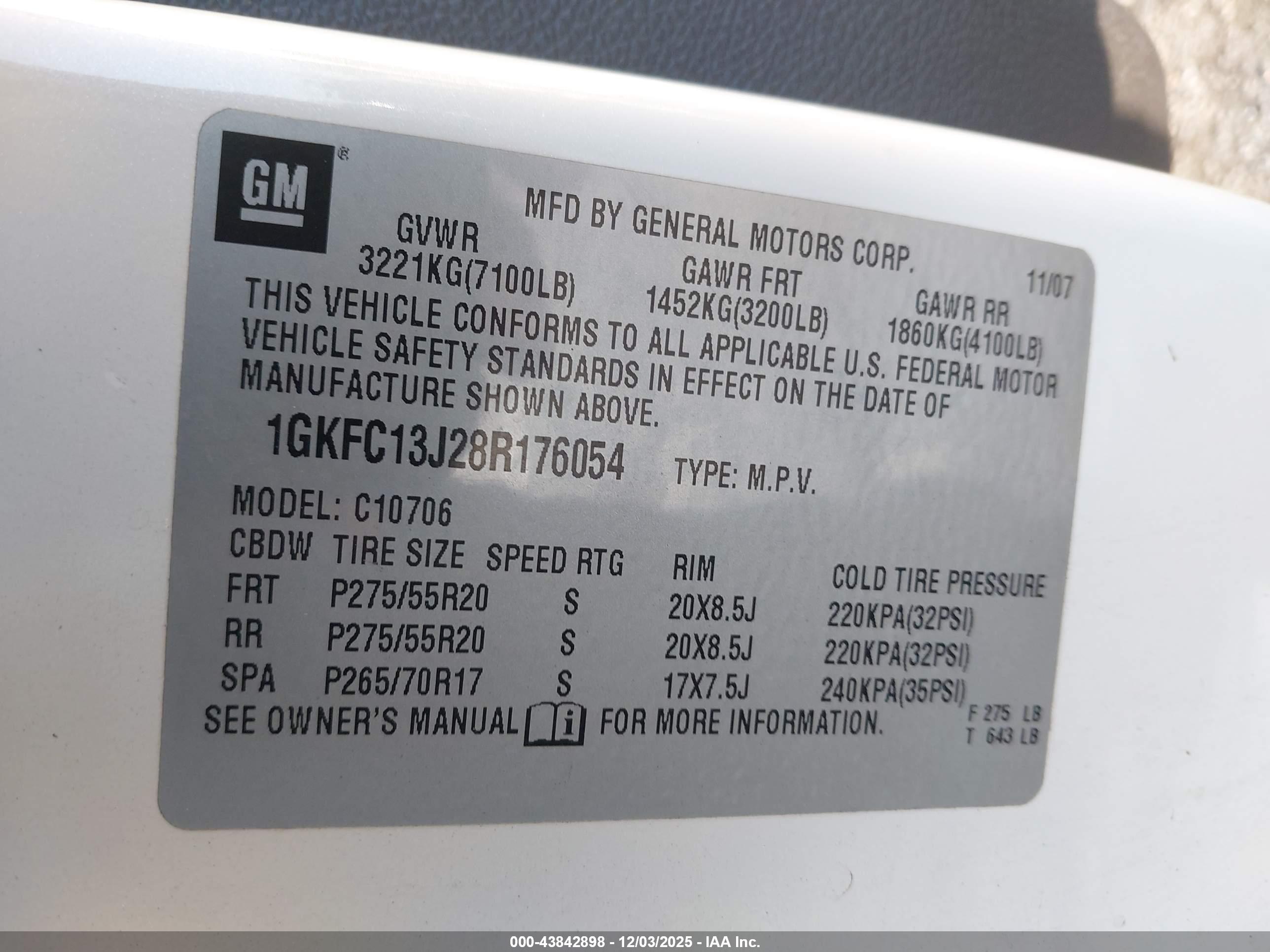 GMC YUKON image 9
