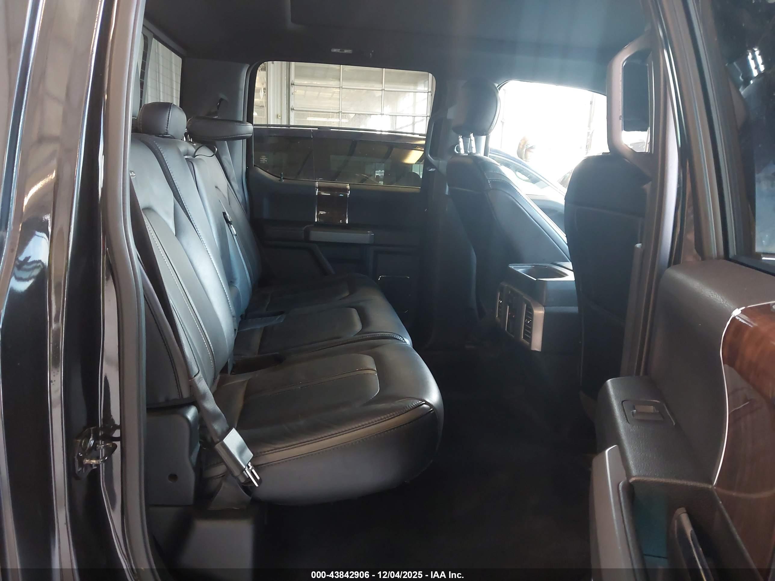 FORD F-150 image 8