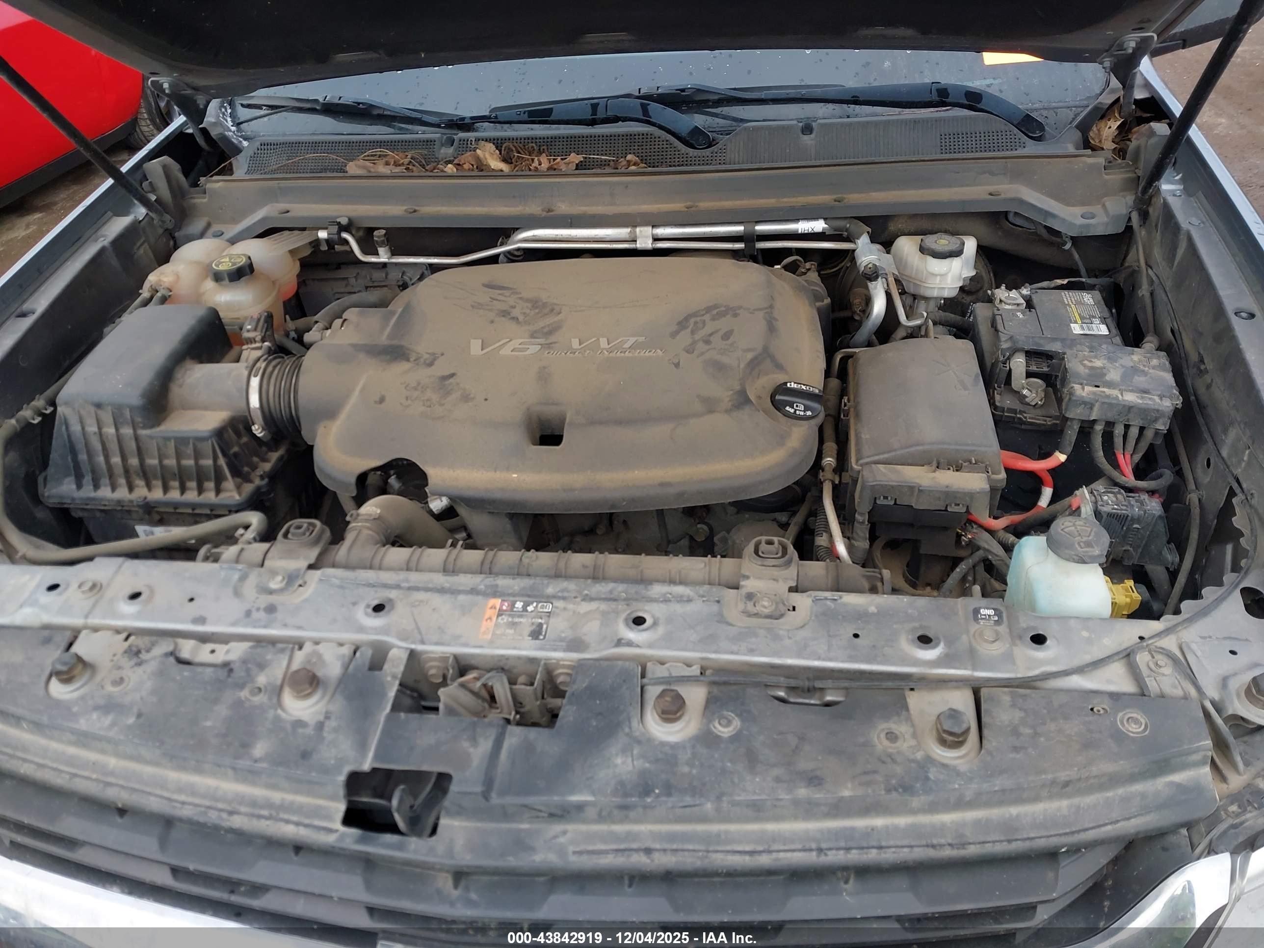 CHEVROLET COLORADO image 10